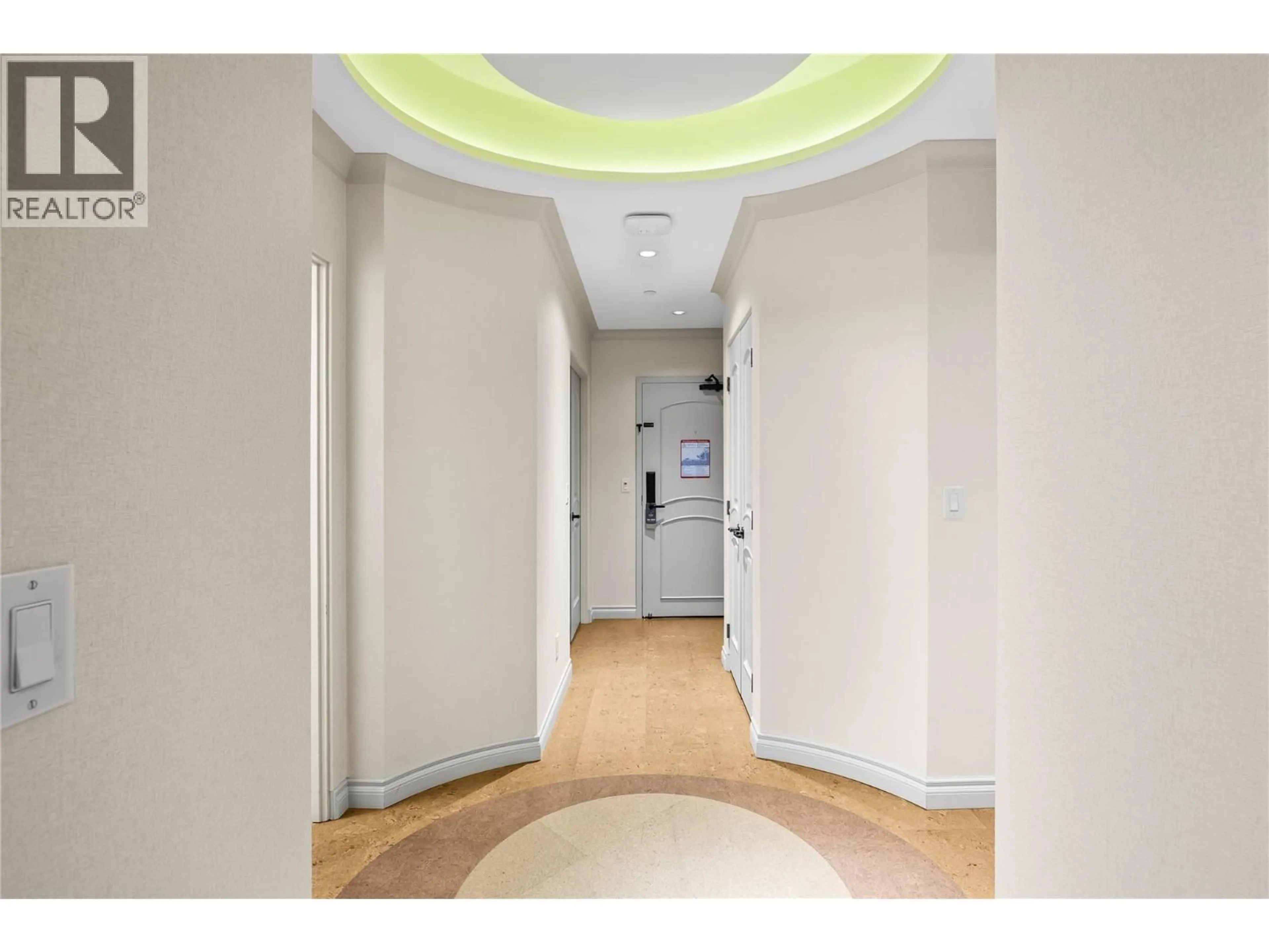 Indoor foyer for 263 (C12) - 1288 WATER STREET, Kelowna British Columbia V1Y9P4