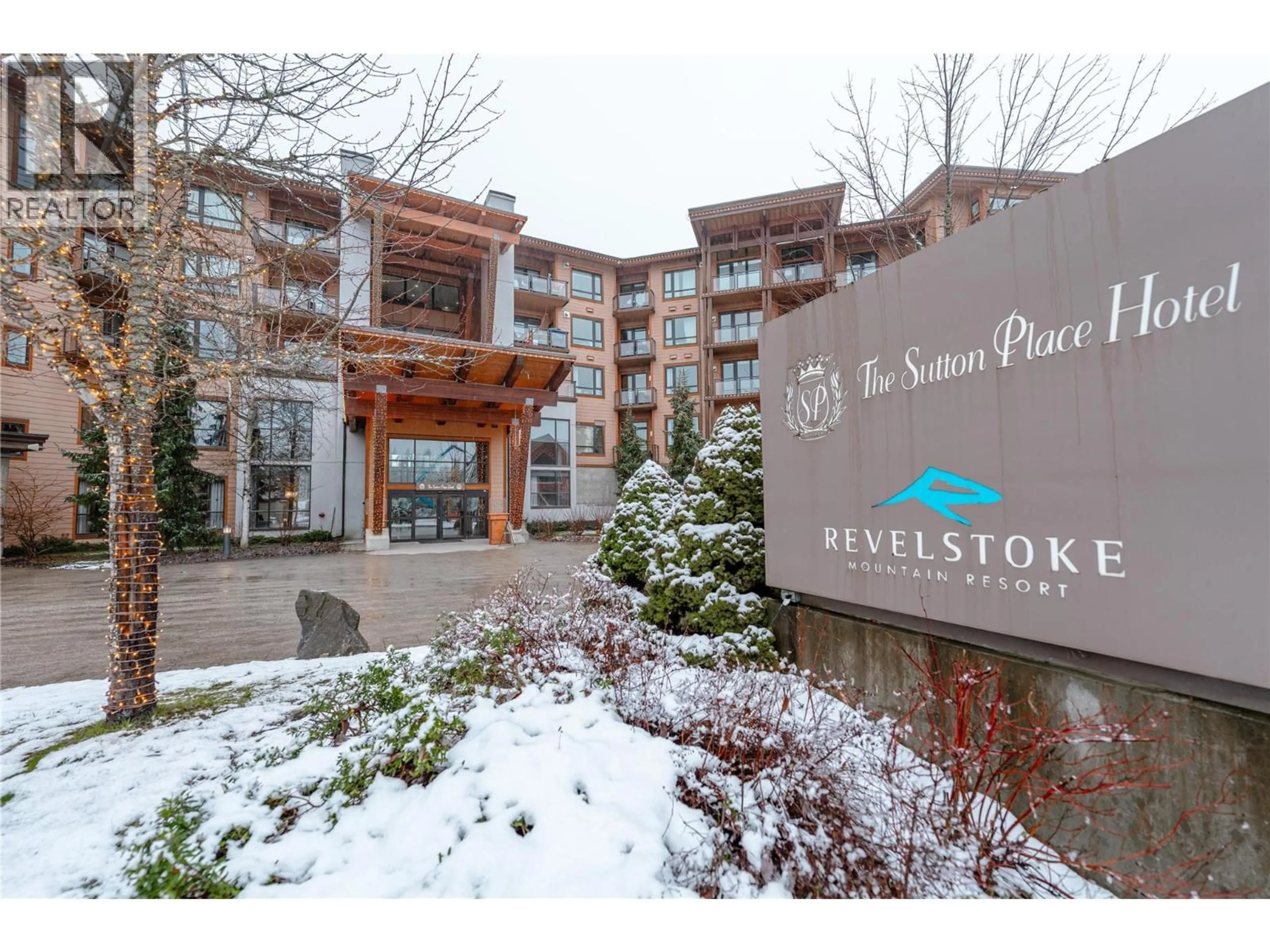 Indoor foyer for 1303 - 2950 CAMOZZI ROAD, Revelstoke British Columbia V0E2S1