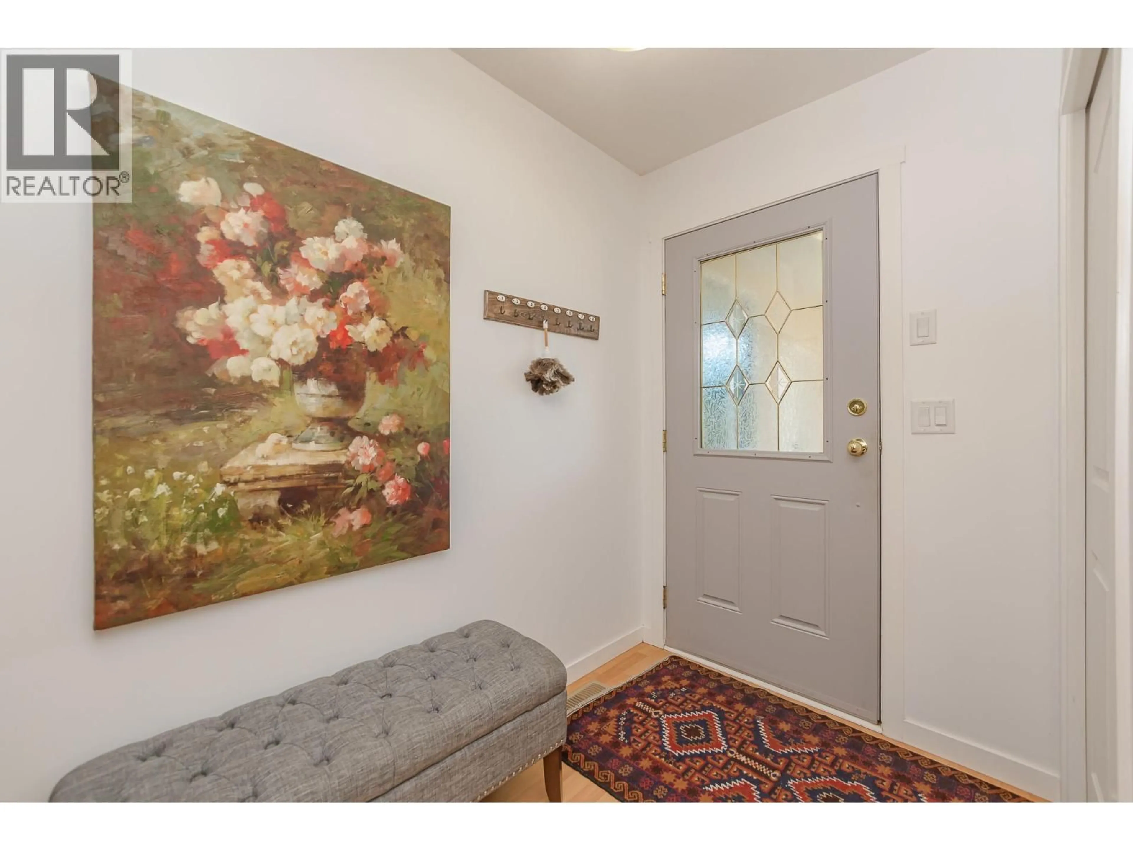Indoor entryway for 18 - 201 KILDONAN AVENUE, Enderby British Columbia V4Y4M8