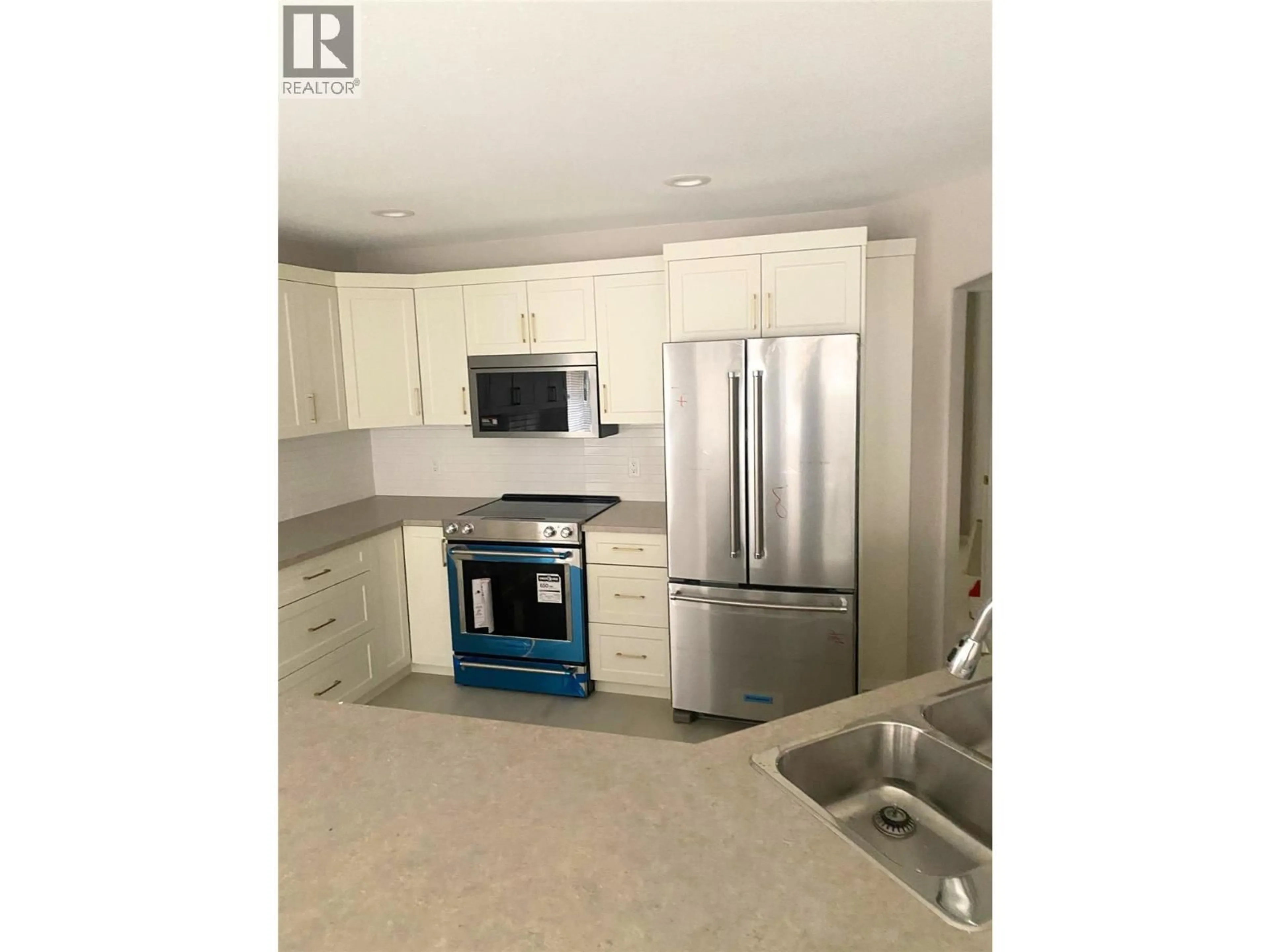 Open concept kitchen, unknown for 14 - 2300 SILVER PLACE, Kelowna British Columbia V1V2L5