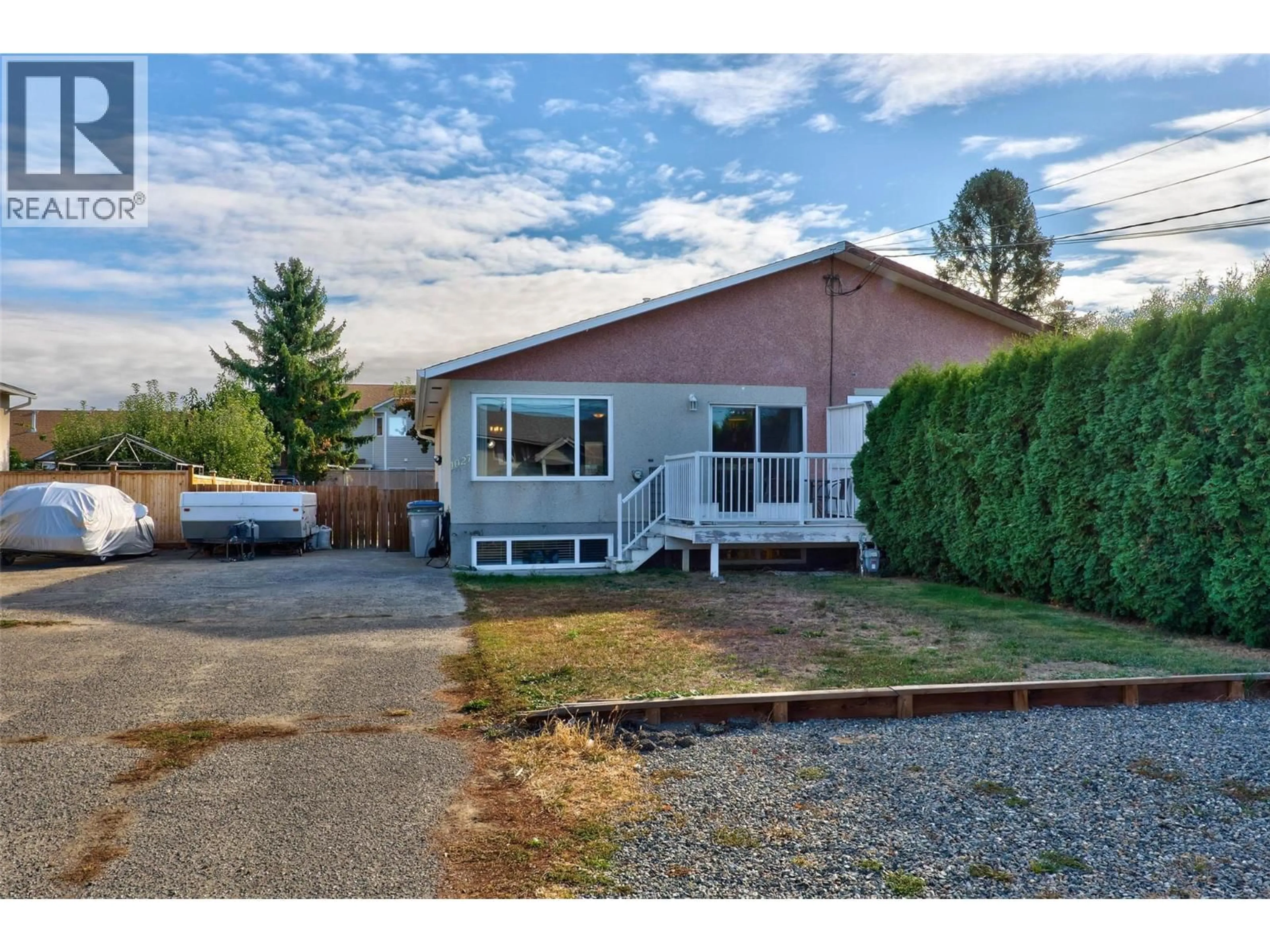 Unknown for 1027 OLLEK STREET, Kamloops British Columbia V2B5B1