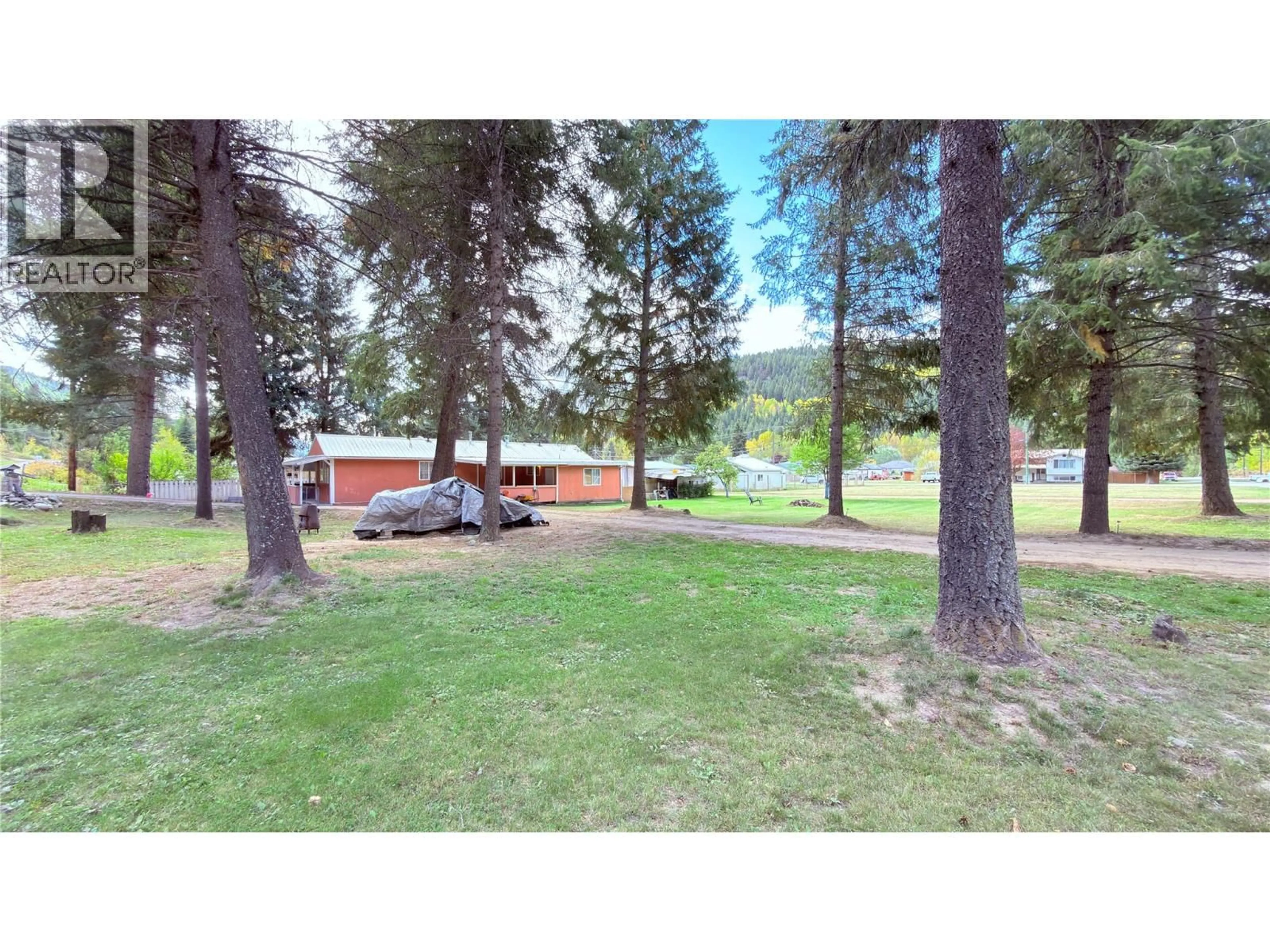 A pic from outside/outdoor area/front of a property/back of a property/a pic from drone, mountain view for 645 STRATHMORE AVENUE, Greenwood British Columbia V0H1J0