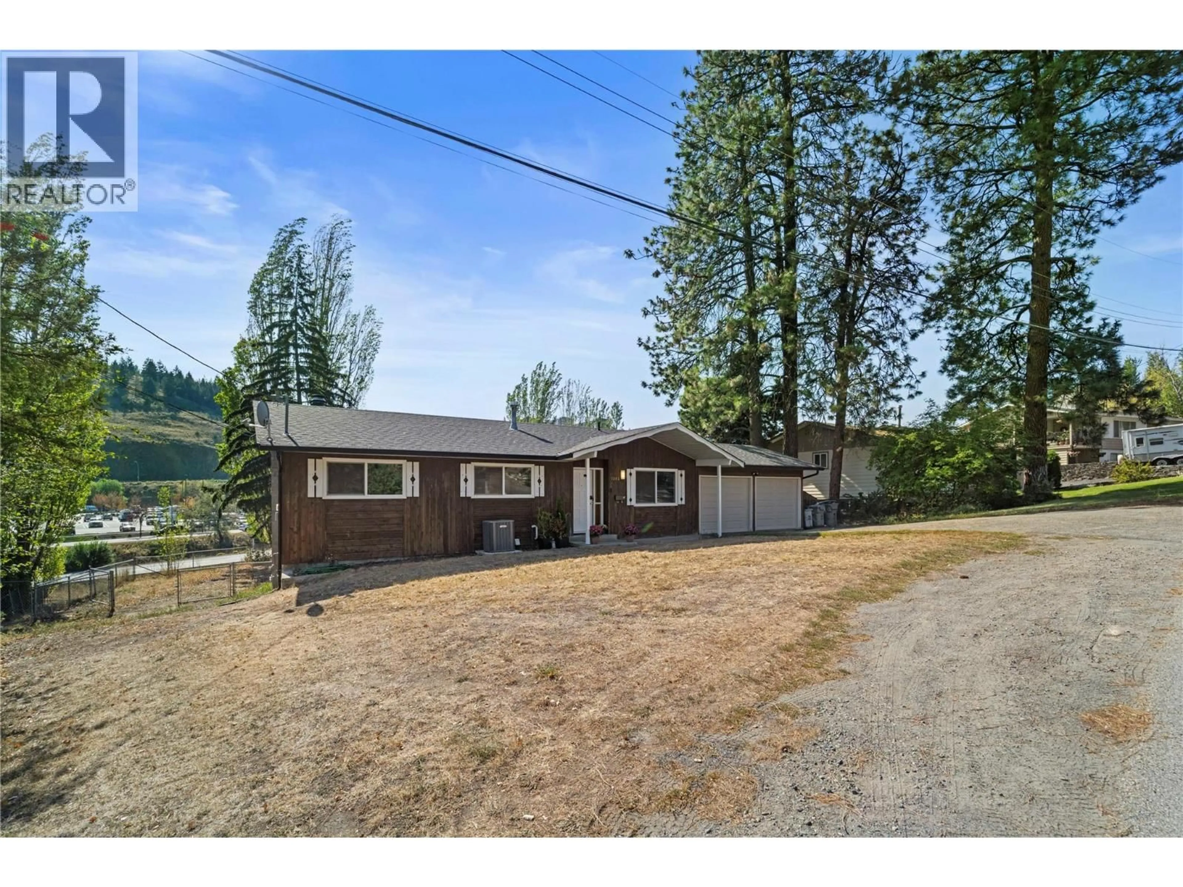 A pic from outside/outdoor area/front of a property/back of a property/a pic from drone, unknown for 1525 MT. DUFFERIN CRESCENT, Kamloops British Columbia V2E1C3
