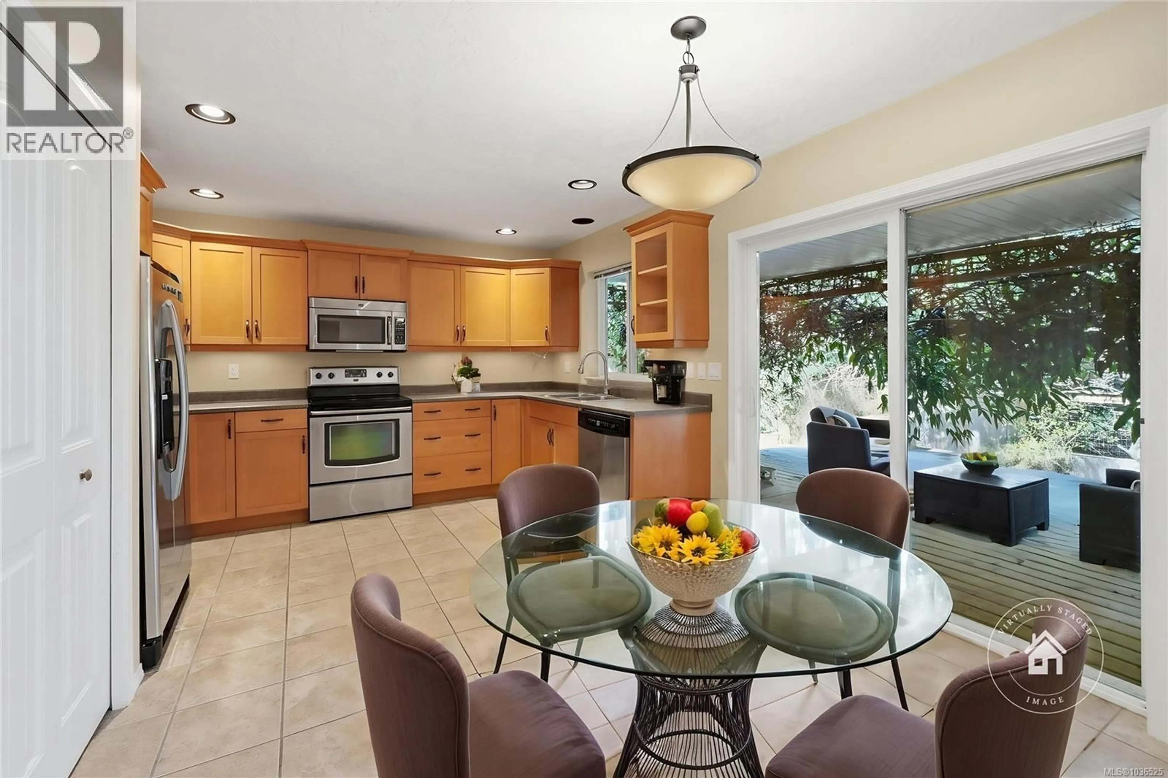 Open concept kitchen, ceramic/tile floor for 1727 MIAMA COURT, Qualicum Beach British Columbia V9K2S3