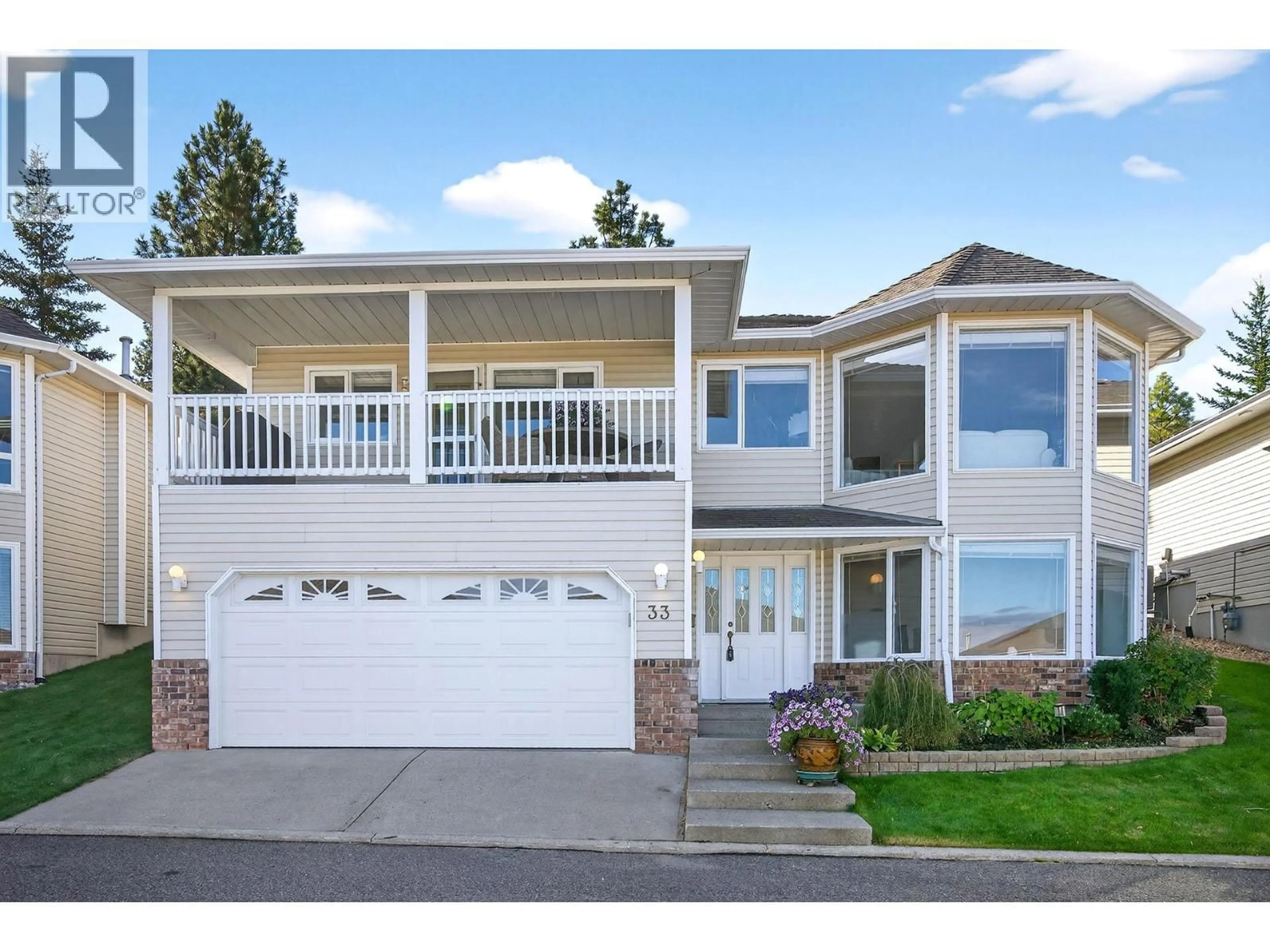 Home with vinyl exterior material, mountain view for 33 - 2030 VAN HORNE DRIVE, Kamloops British Columbia V1S1P6