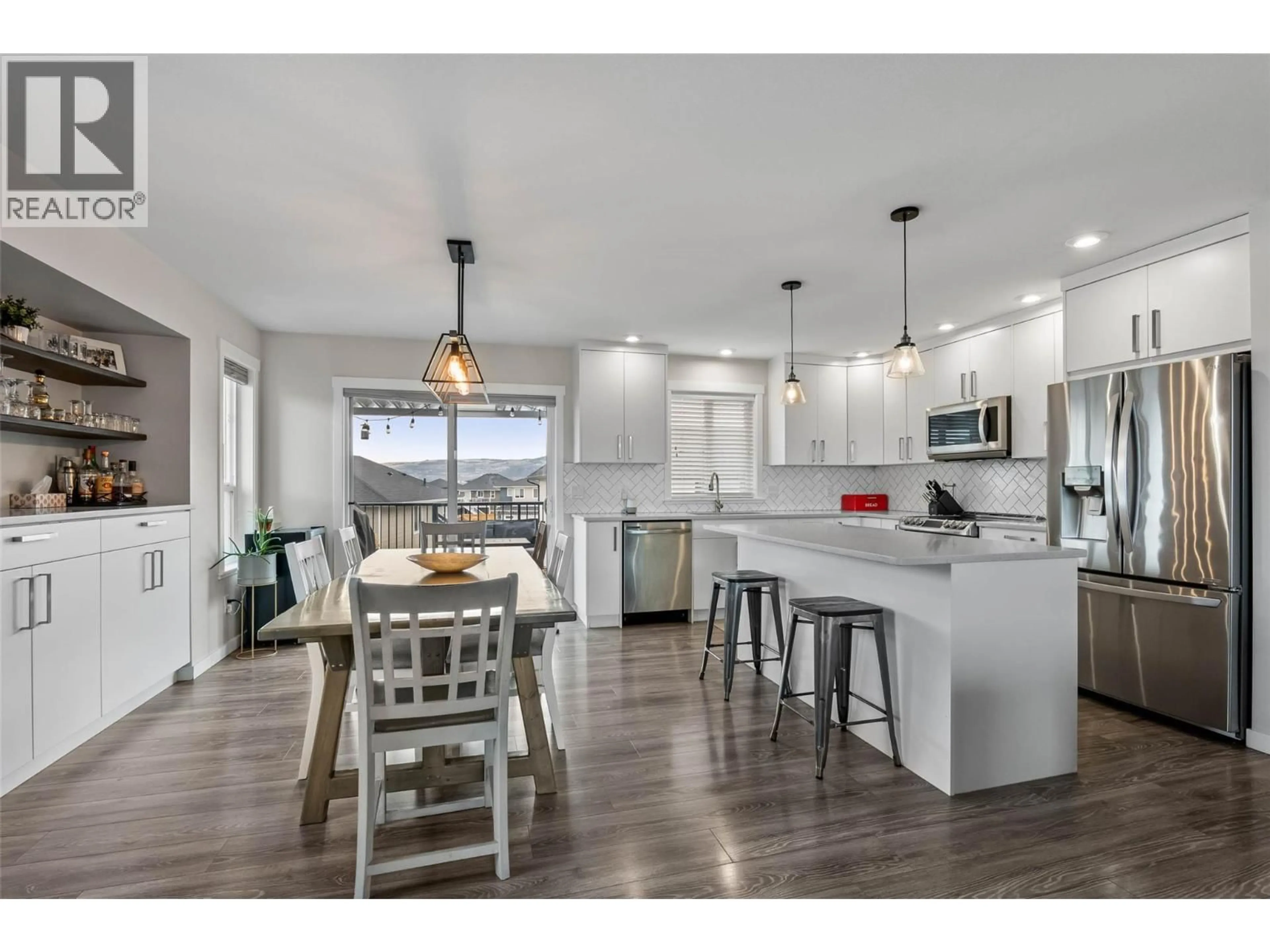 Open concept kitchen, unknown for 2270 SADDLEBACK DRIVE, Kamloops British Columbia V2B0G7
