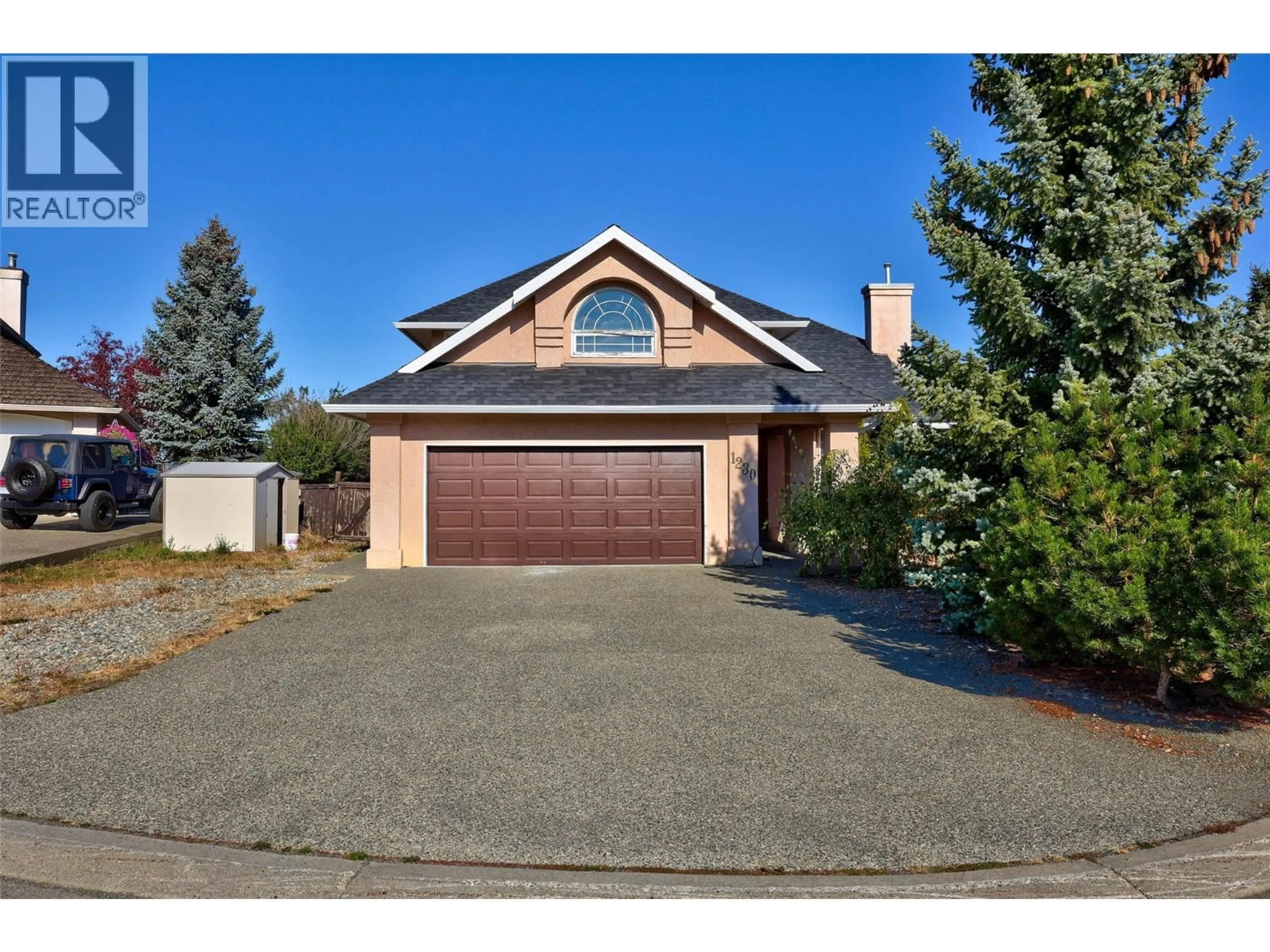 Home with vinyl exterior material, street for 1230 ST ANDREWS WAY, Kamloops British Columbia V1S1S6