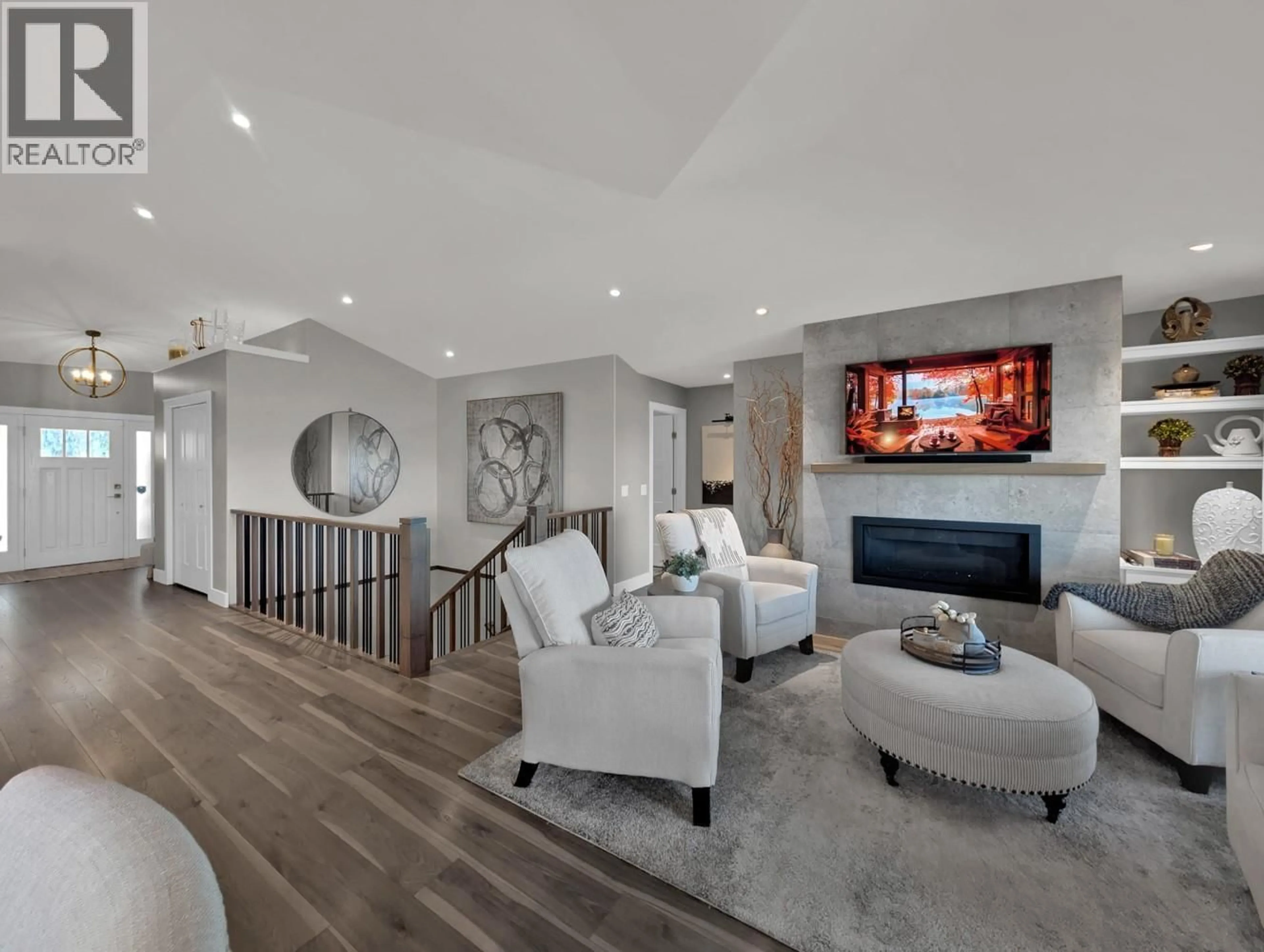 Living room with furniture, unknown for 3866 CIMARRON DRIVE, Kelowna British Columbia V1X8G9