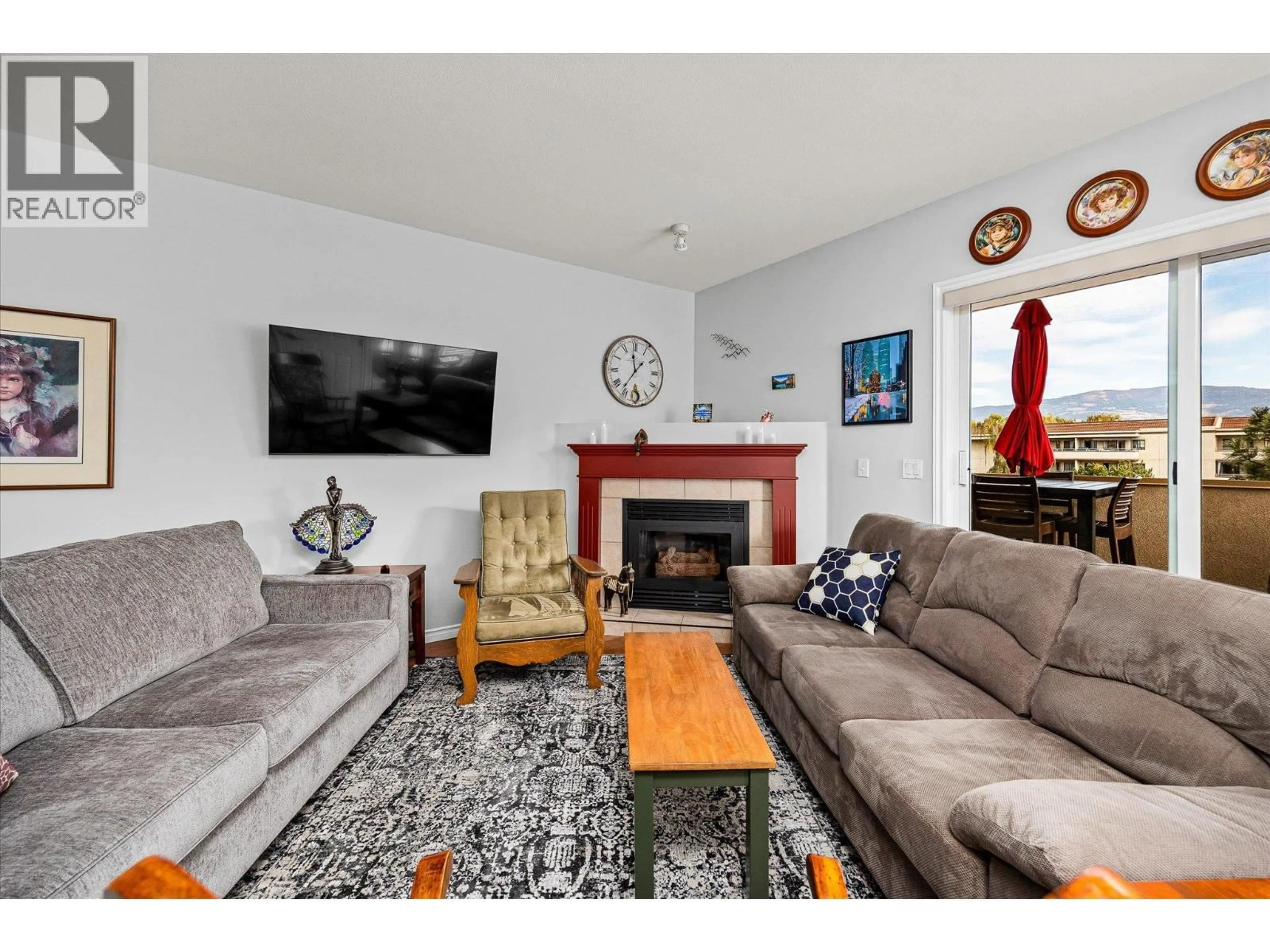 Living room with furniture, unknown for 311 - 2388 BARON ROAD, Kelowna British Columbia V1X6X4