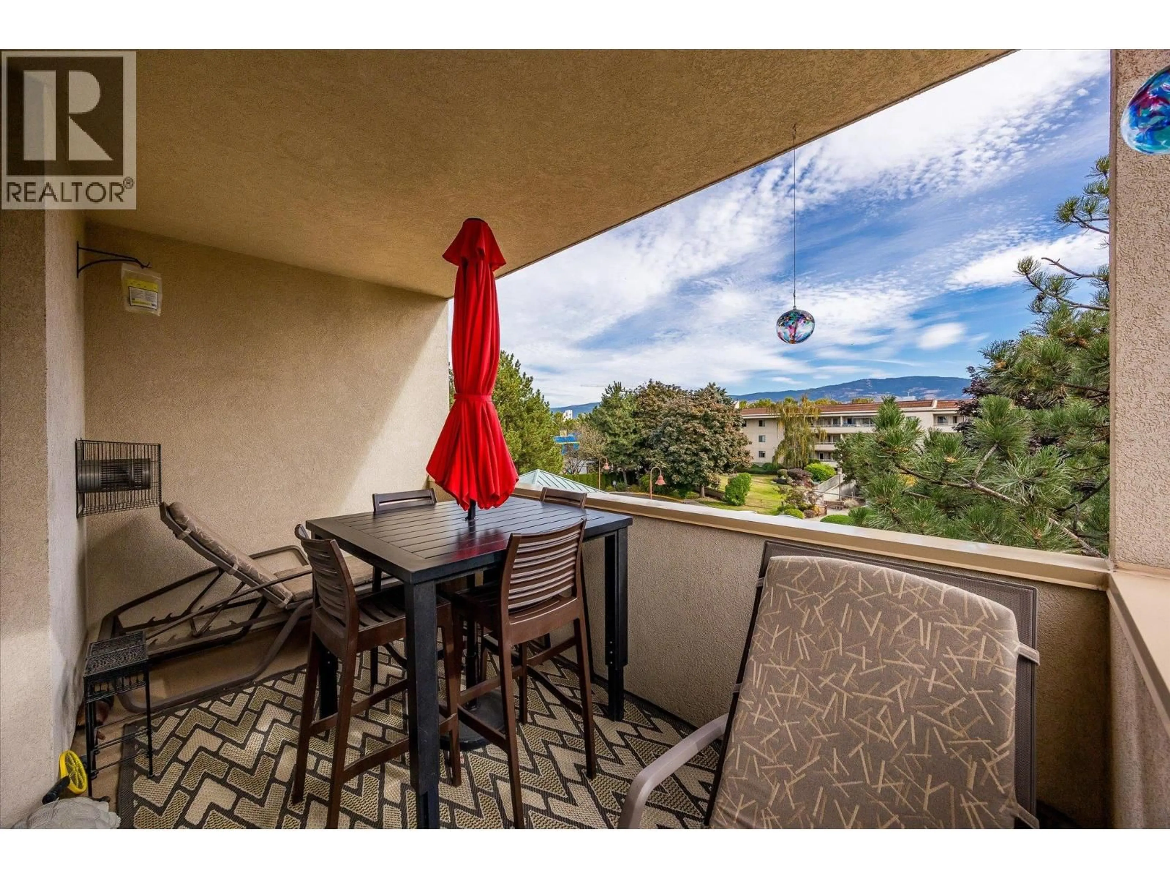 Balcony in the apartment, water/lake/river/ocean view for 311 - 2388 BARON ROAD, Kelowna British Columbia V1X6X4