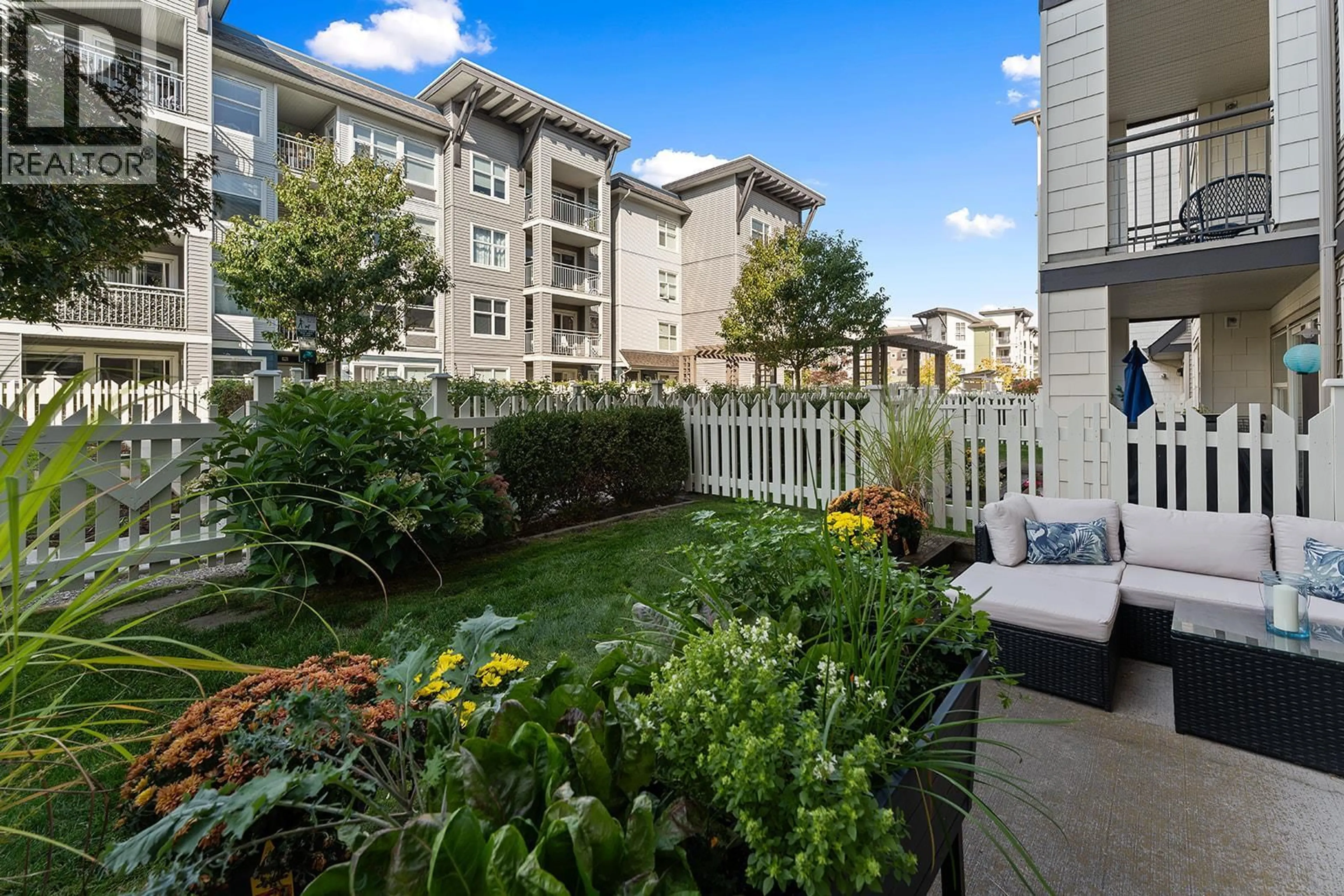 Patio, unknown for 108 - 567 YATES ROAD, Kelowna British Columbia V1V2V4