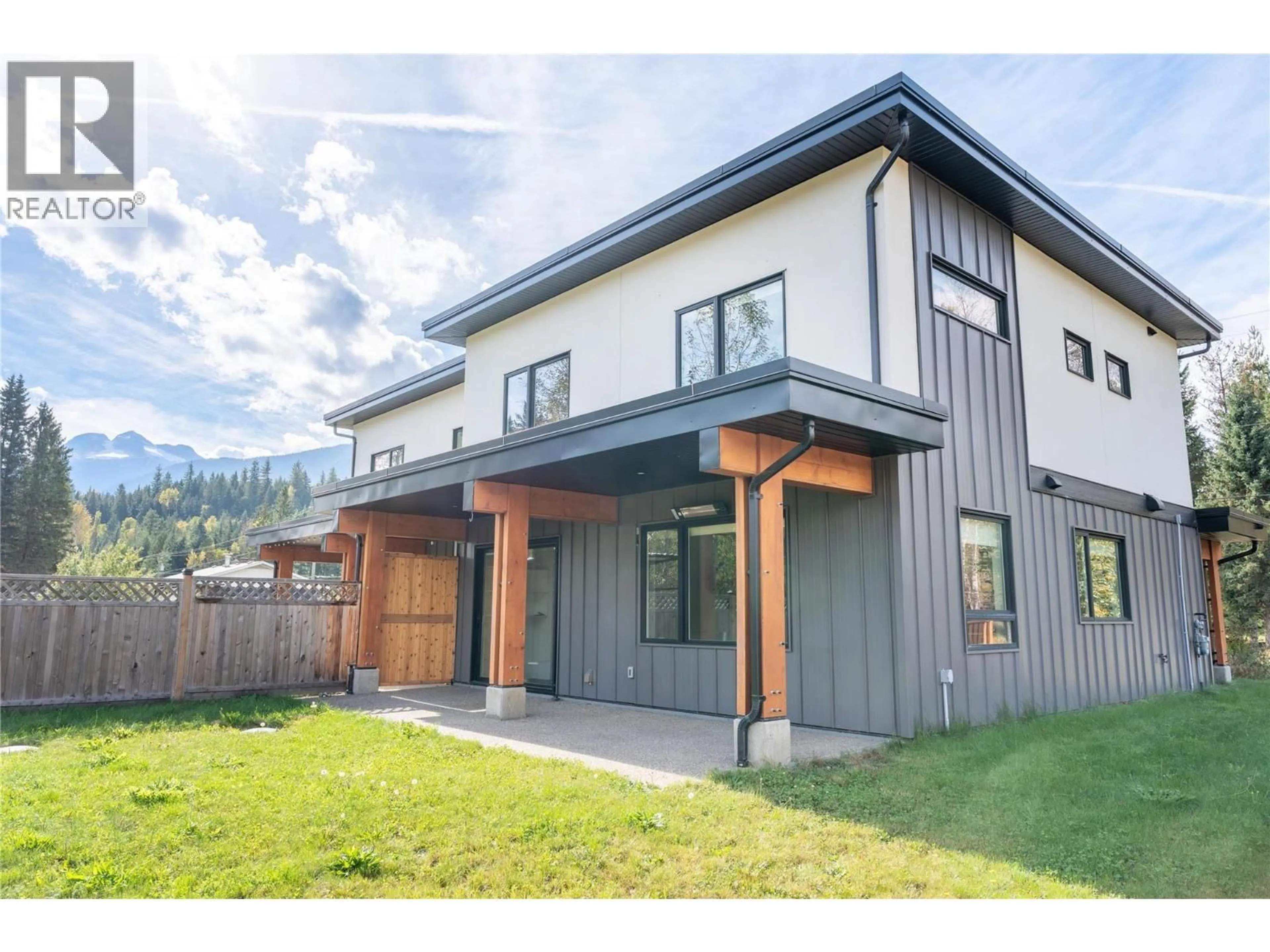 Unknown for 970 BEGBIE ROAD, Revelstoke British Columbia V0E3K0