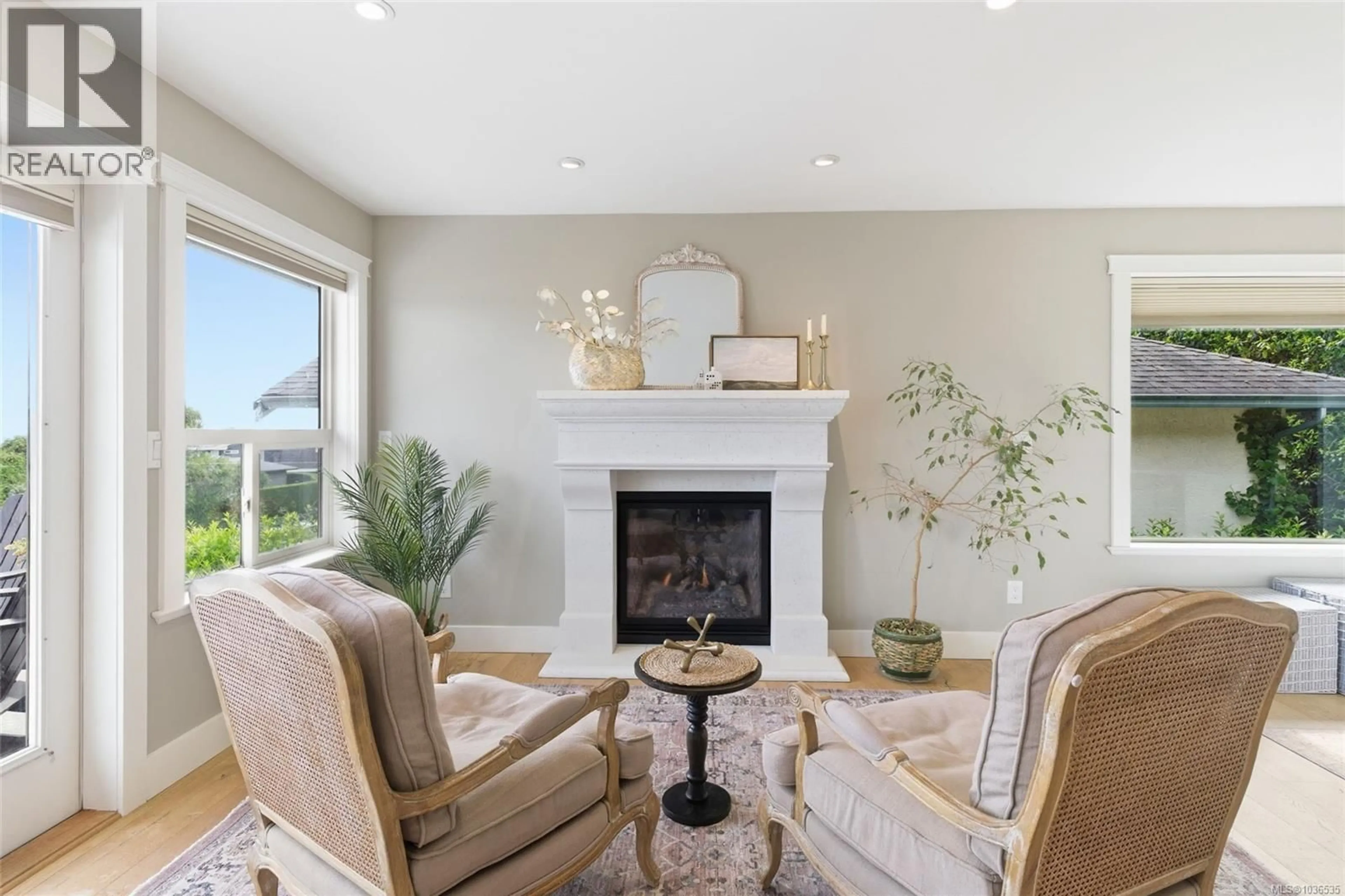 Living room with furniture, unknown for 4839 FILLINGER CRESCENT, Nanaimo British Columbia V9V1K1