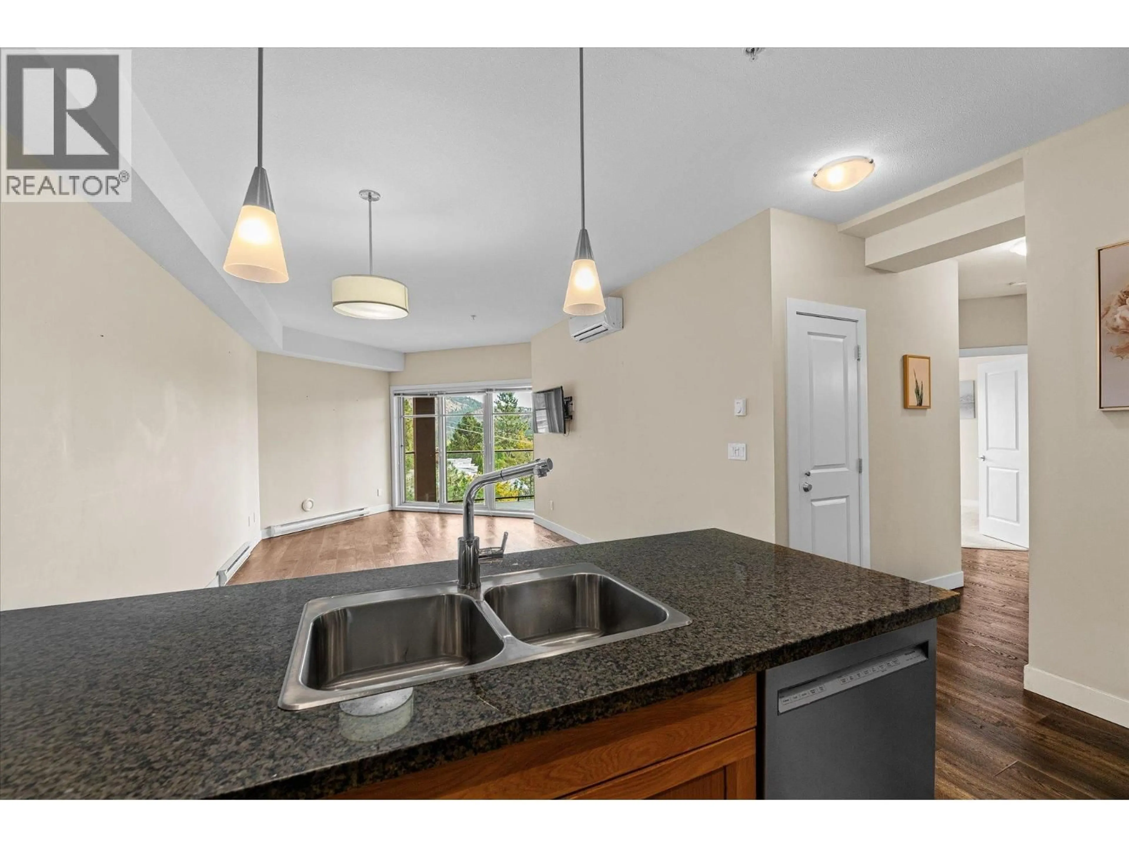 Standard kitchen, unknown for 408 - 3205 SKYVIEW LANE, West Kelowna British Columbia V4T3J3