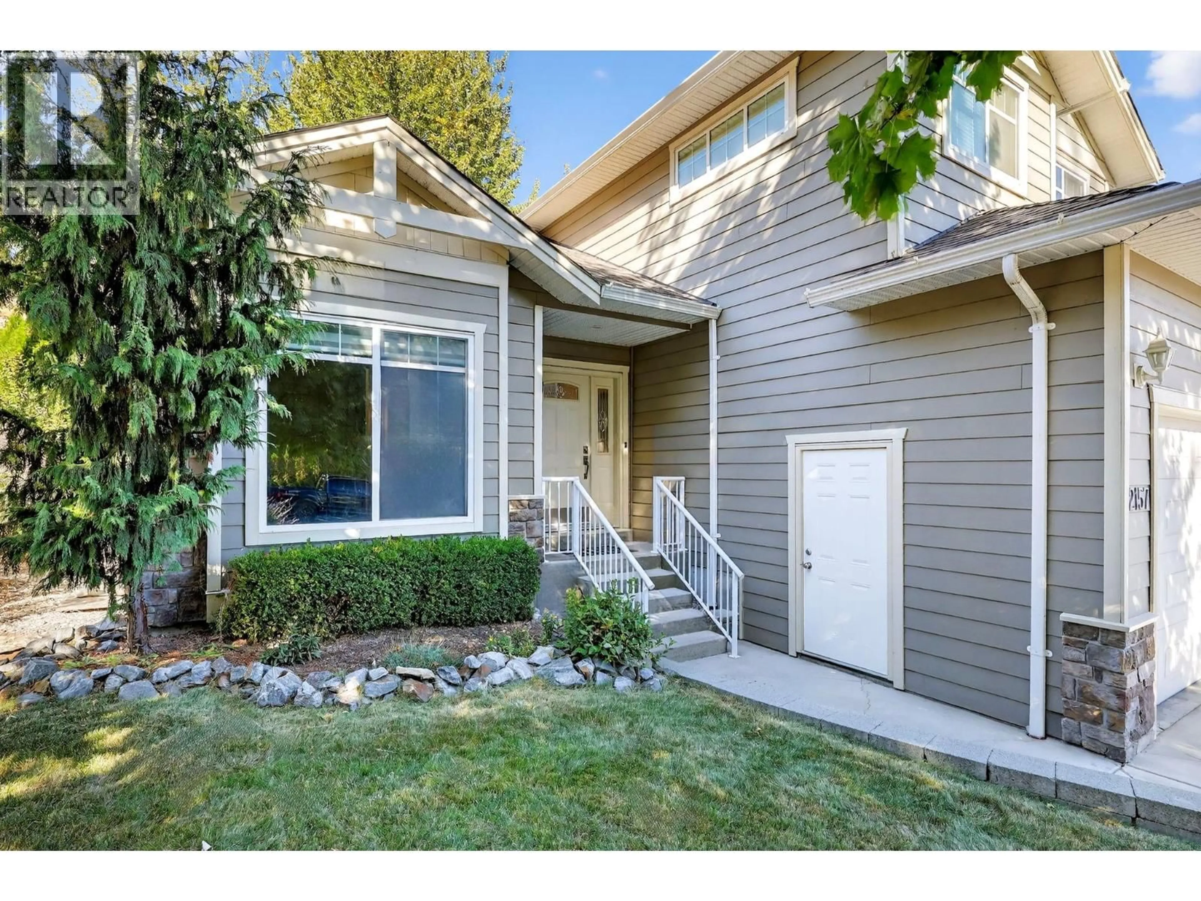 Home with vinyl exterior material, street for 2157 SHELBY CRESCENT, West Kelowna British Columbia V4T3B1