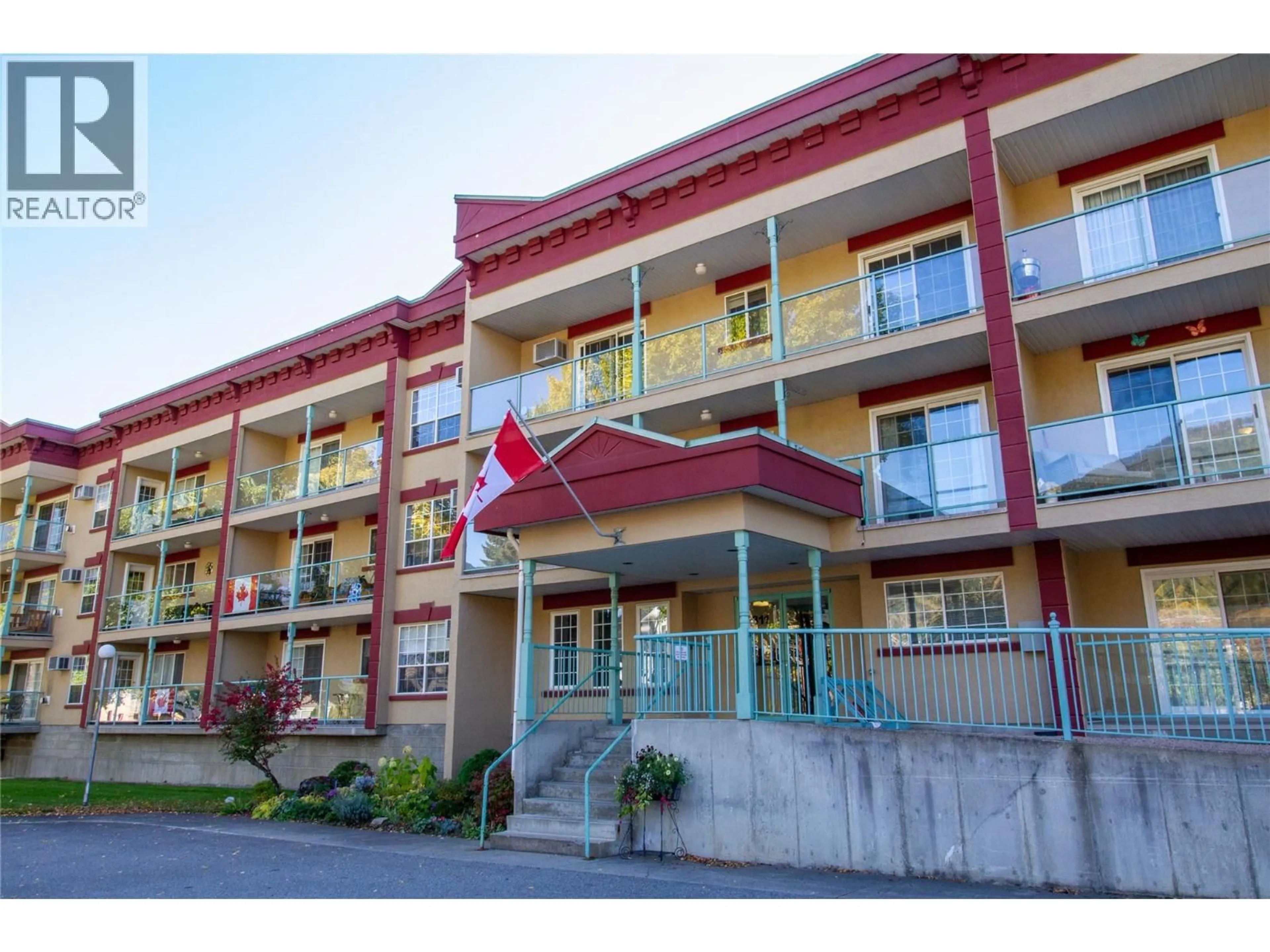 Unknown for 309 - 311 SIXTH STREET, Revelstoke British Columbia V0E2S0