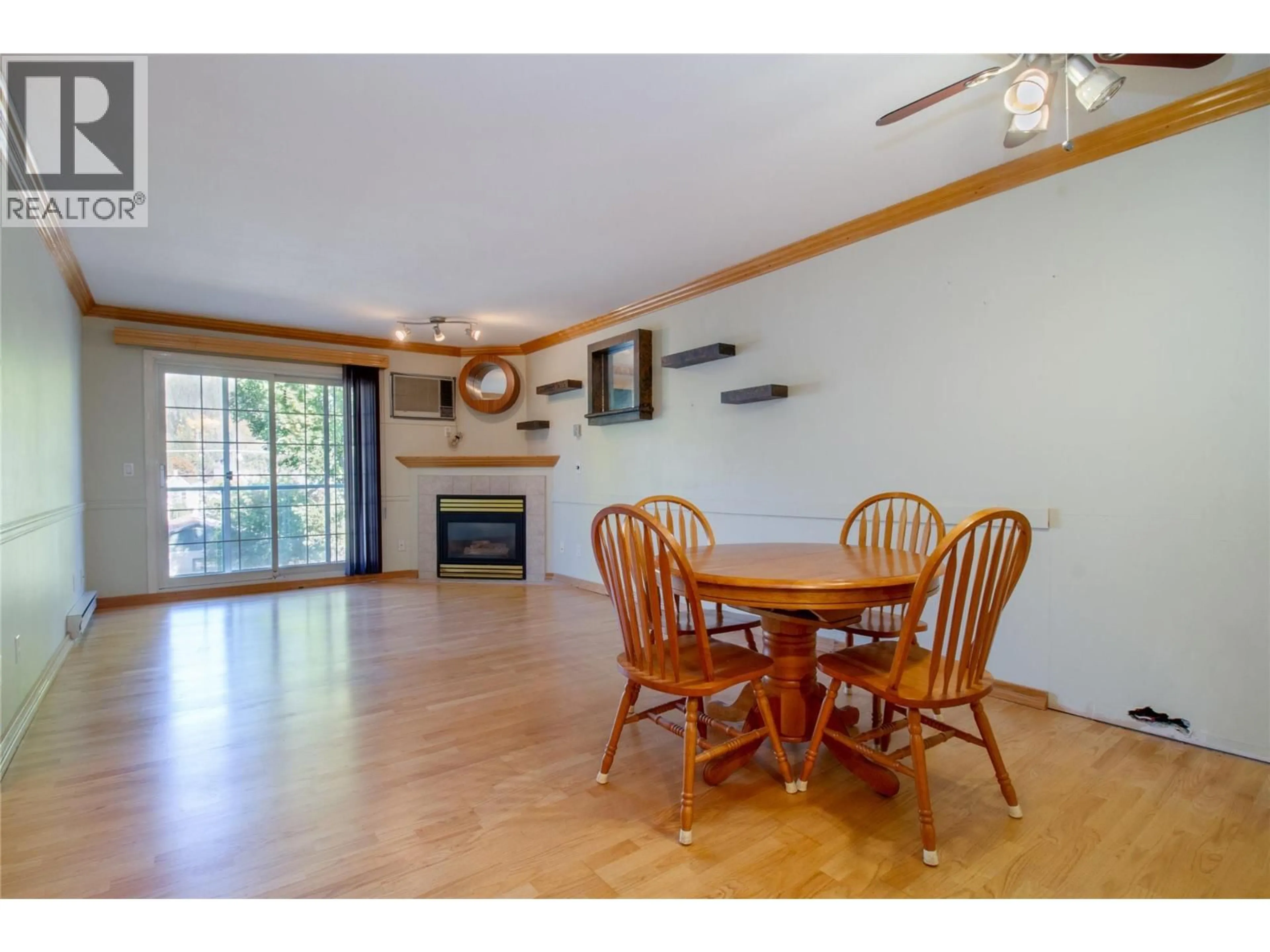 Dining room, wood/laminate floor for 309 - 311 SIXTH STREET, Revelstoke British Columbia V0E2S0