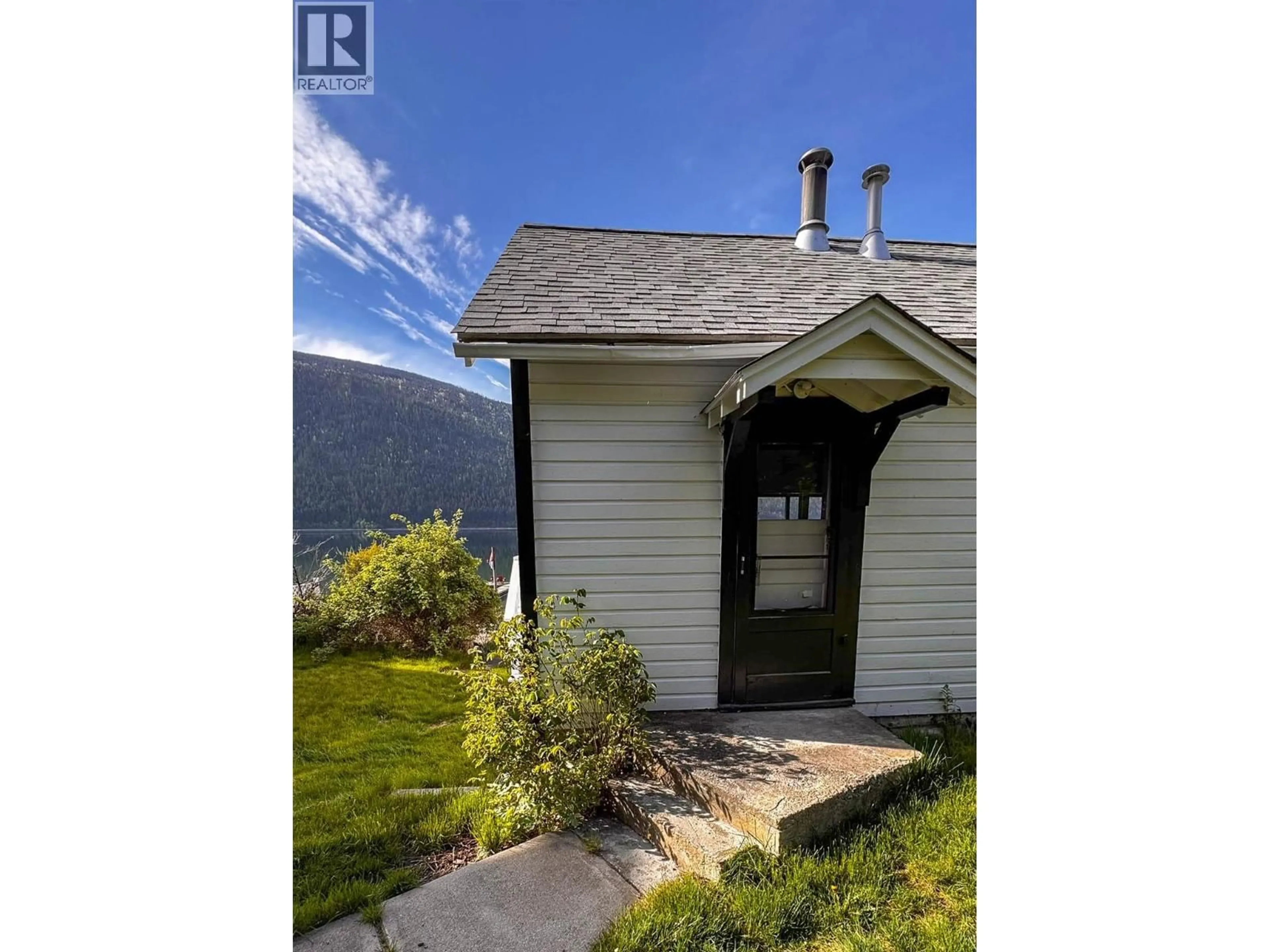 Shed for 3230 3A HIGHWAY, Nelson British Columbia V1L6M7