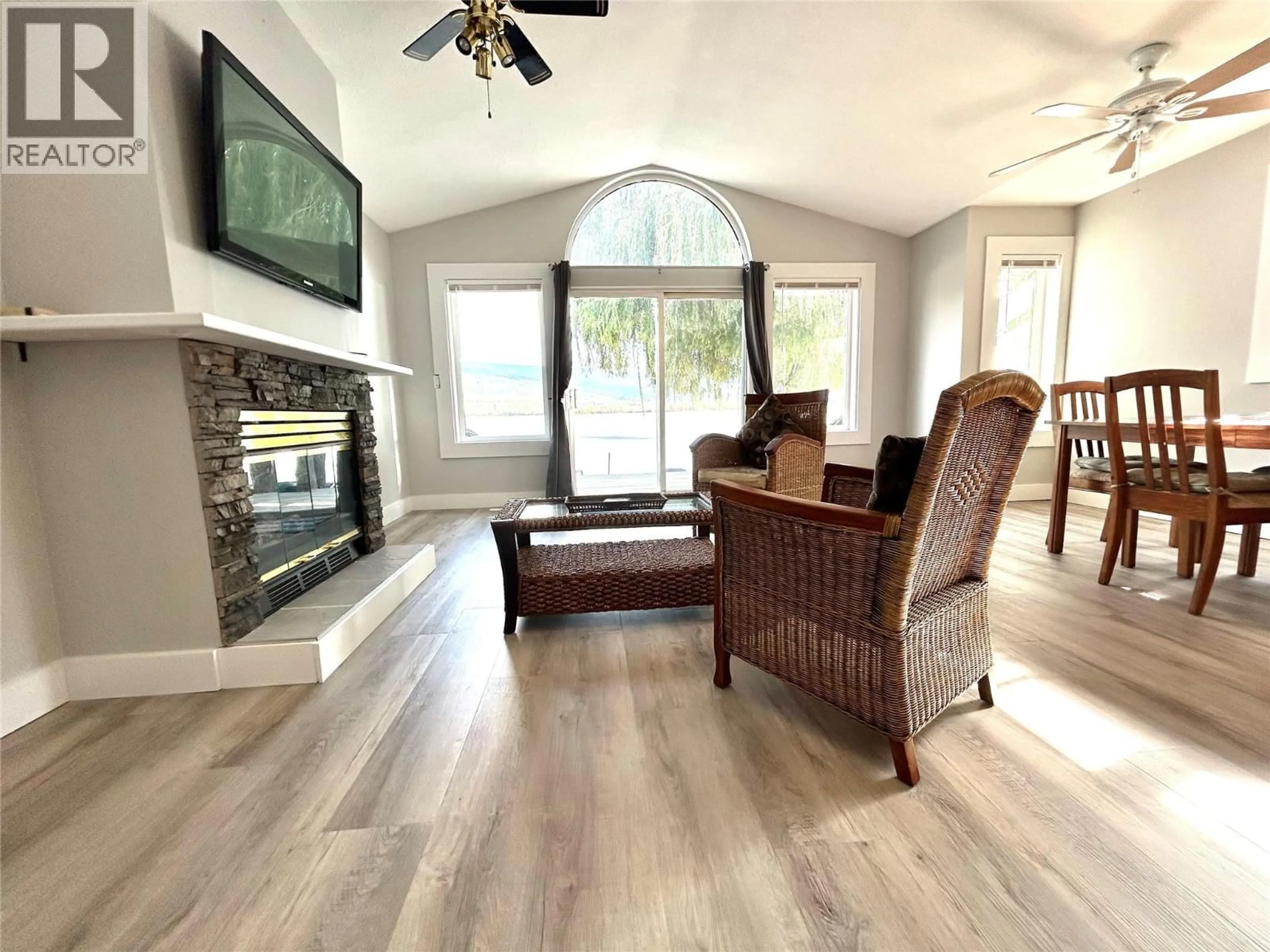 Living room with furniture, unknown for 54 - 7841 97 HIGHWAY, Kelowna British Columbia V4V1E7