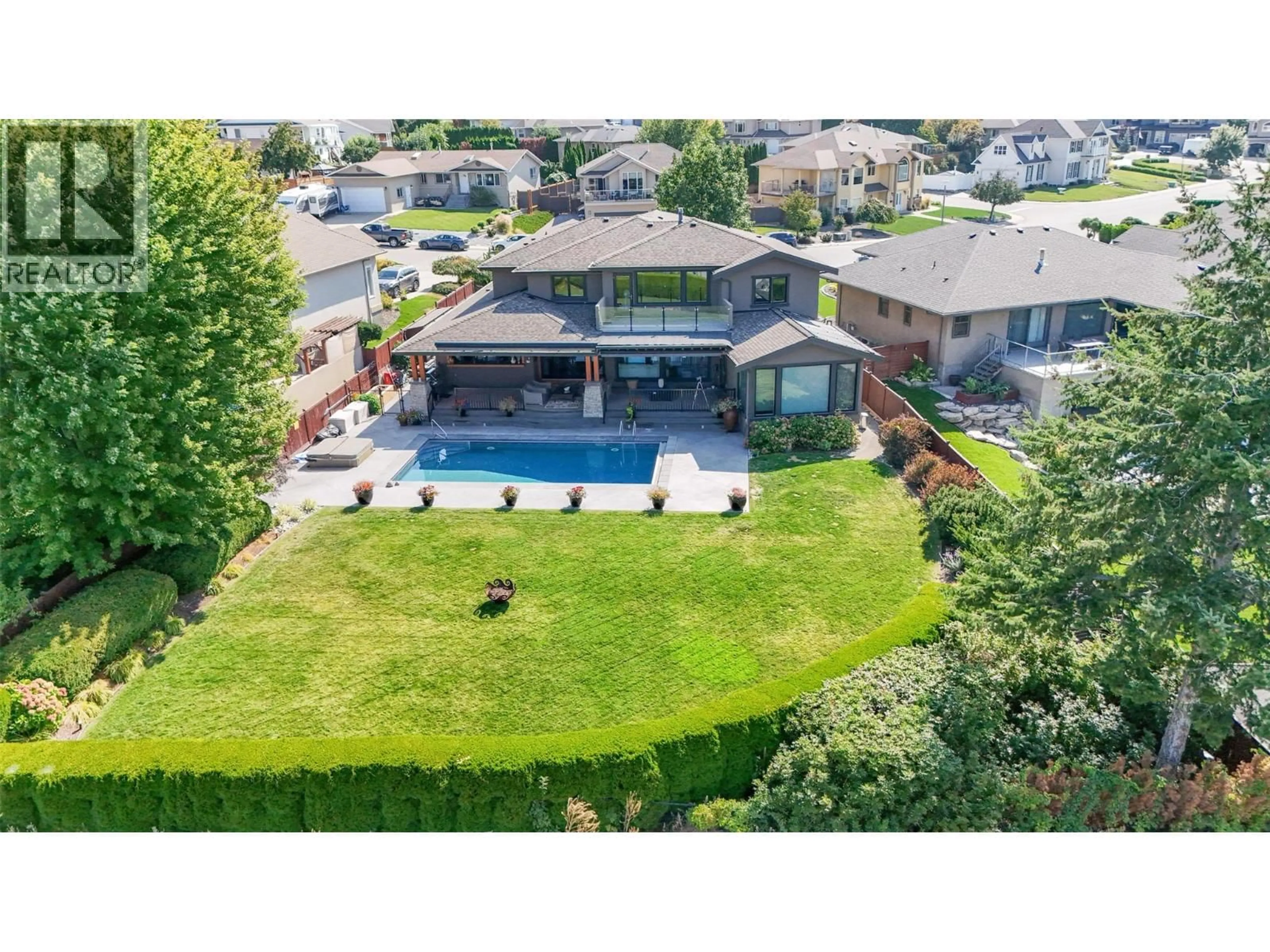 A pic from outside/outdoor area/front of a property/back of a property/a pic from drone, water/lake/river/ocean view for 137 WESTVIEW DRIVE, Penticton British Columbia V2A7V9