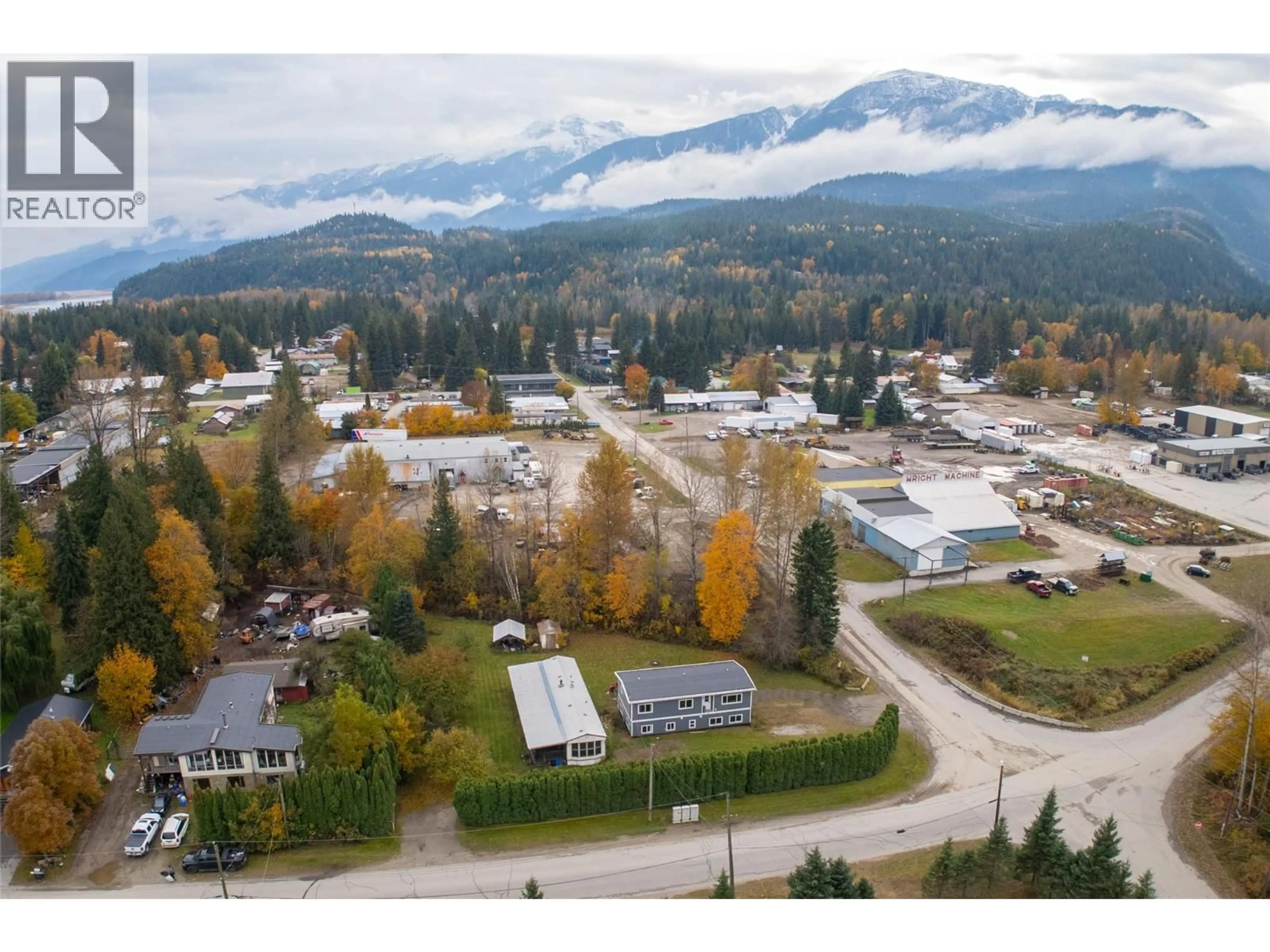 A pic from outside/outdoor area/front of a property/back of a property/a pic from drone, mountain view for 712 BEGBIE ROAD, Revelstoke British Columbia V0E2S0