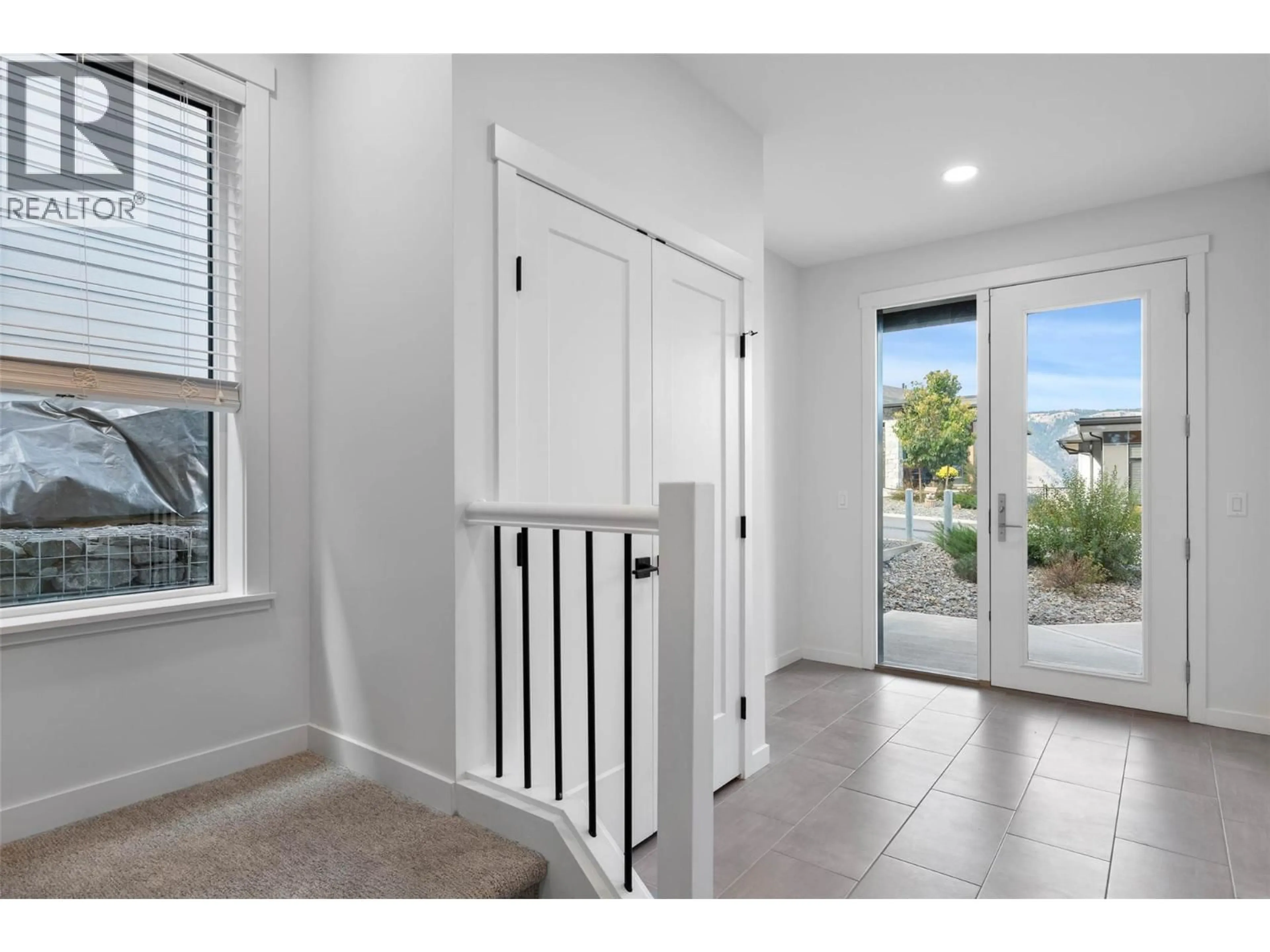 Indoor entryway for 131 - 1799 BABINE AVENUE, Kamloops British Columbia V2E0E3