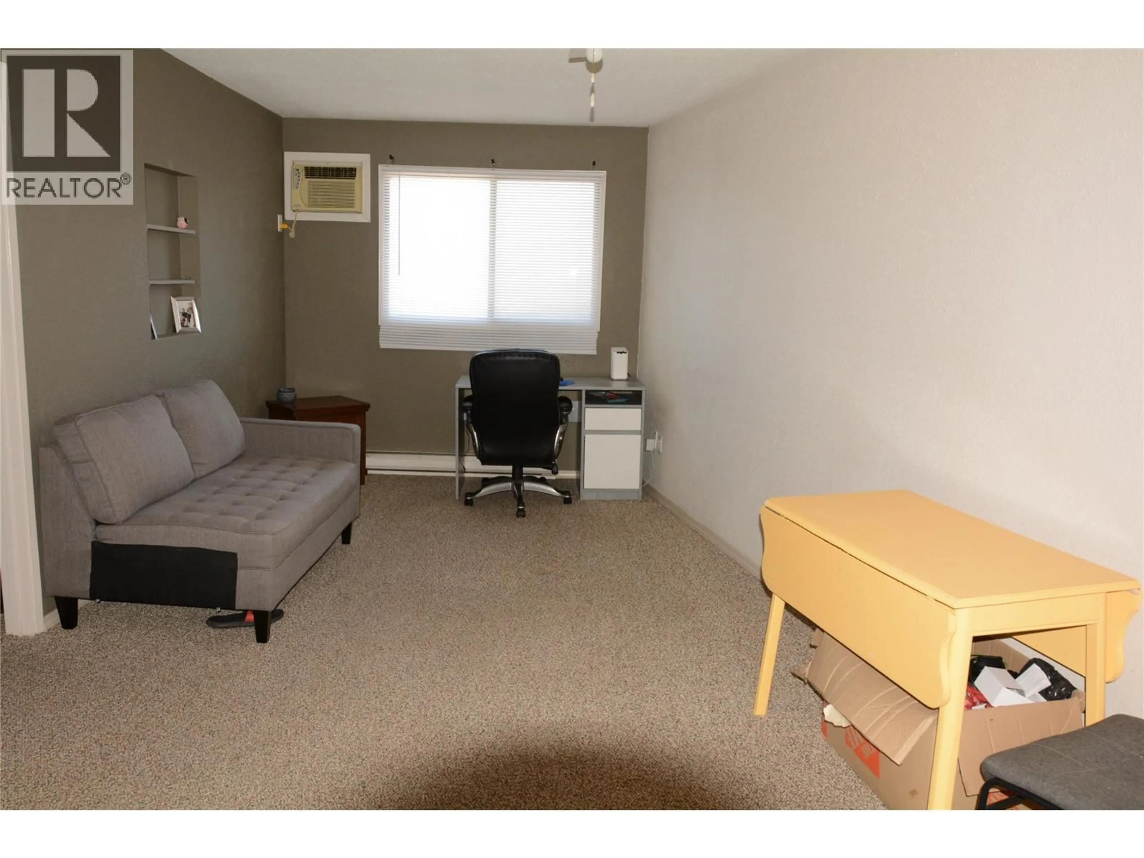 A pic of a room for 401 - 555 DALGLEISH DRIVE, Kamloops British Columbia V2C6C7