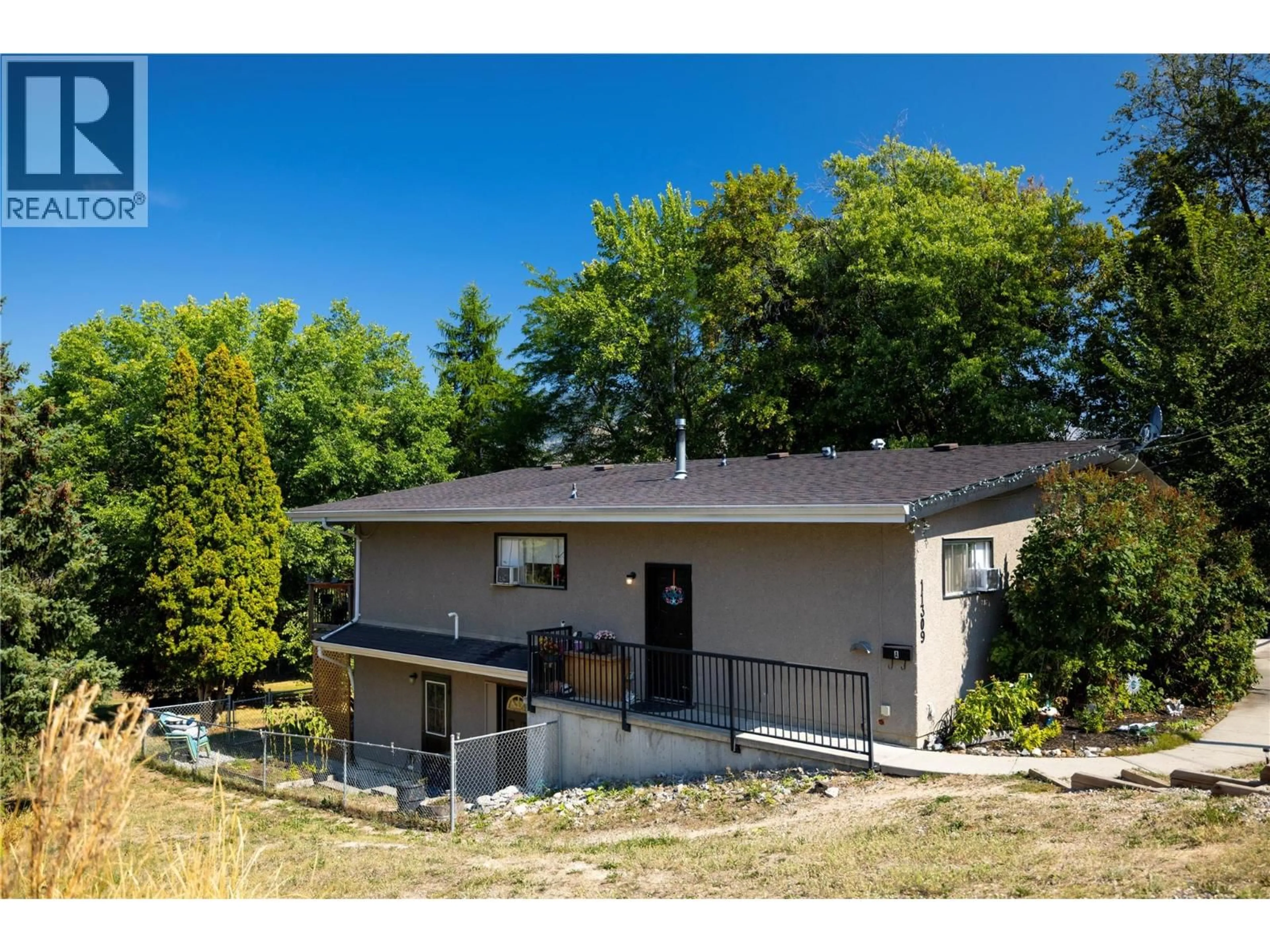 Home with vinyl exterior material, unknown for 11309 COLDSTREAM CREEK ROAD, Coldstream British Columbia V1B1E1