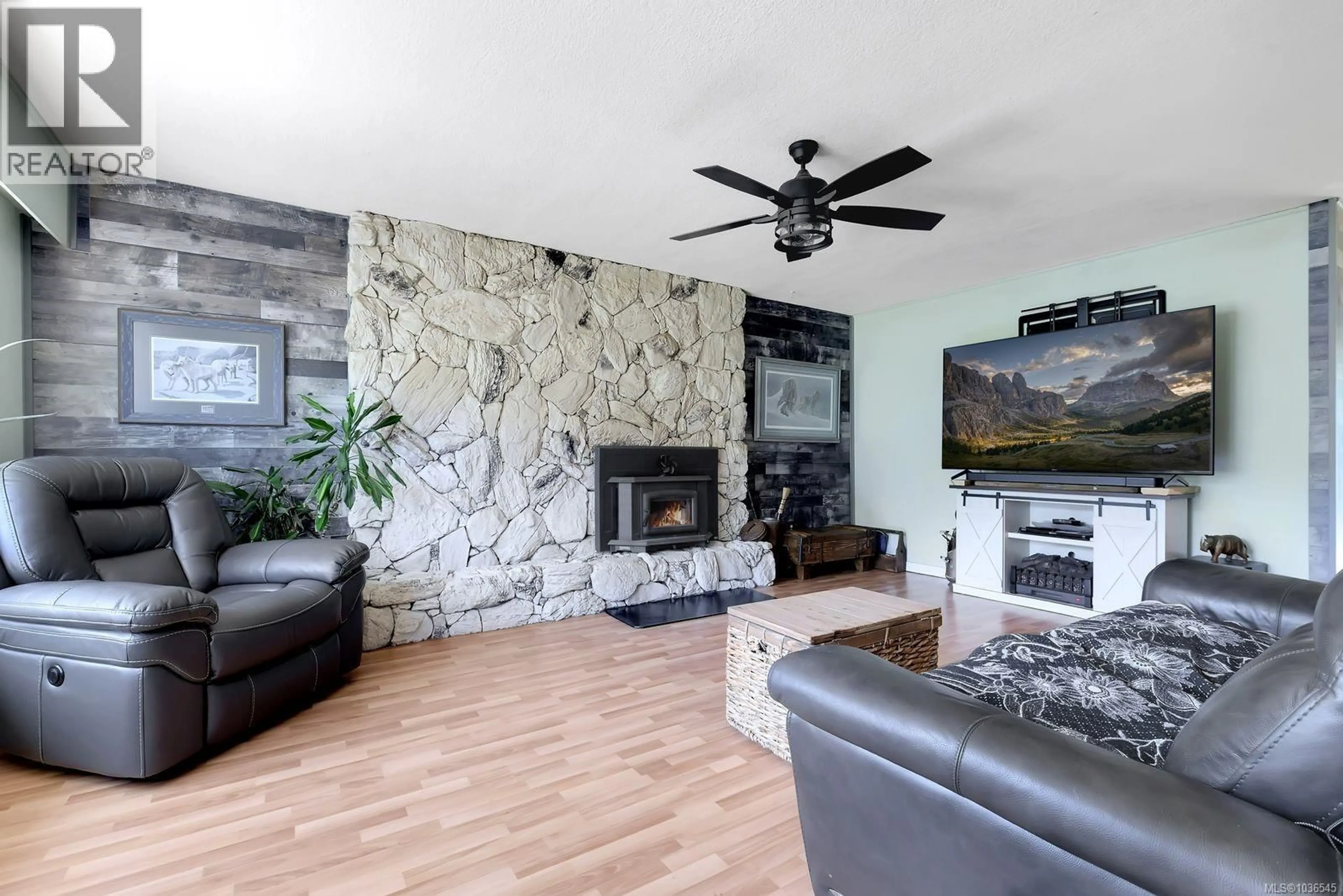 Living room with furniture, unknown for 261 FRANKIES PLACE, Nanaimo British Columbia V9R6V4