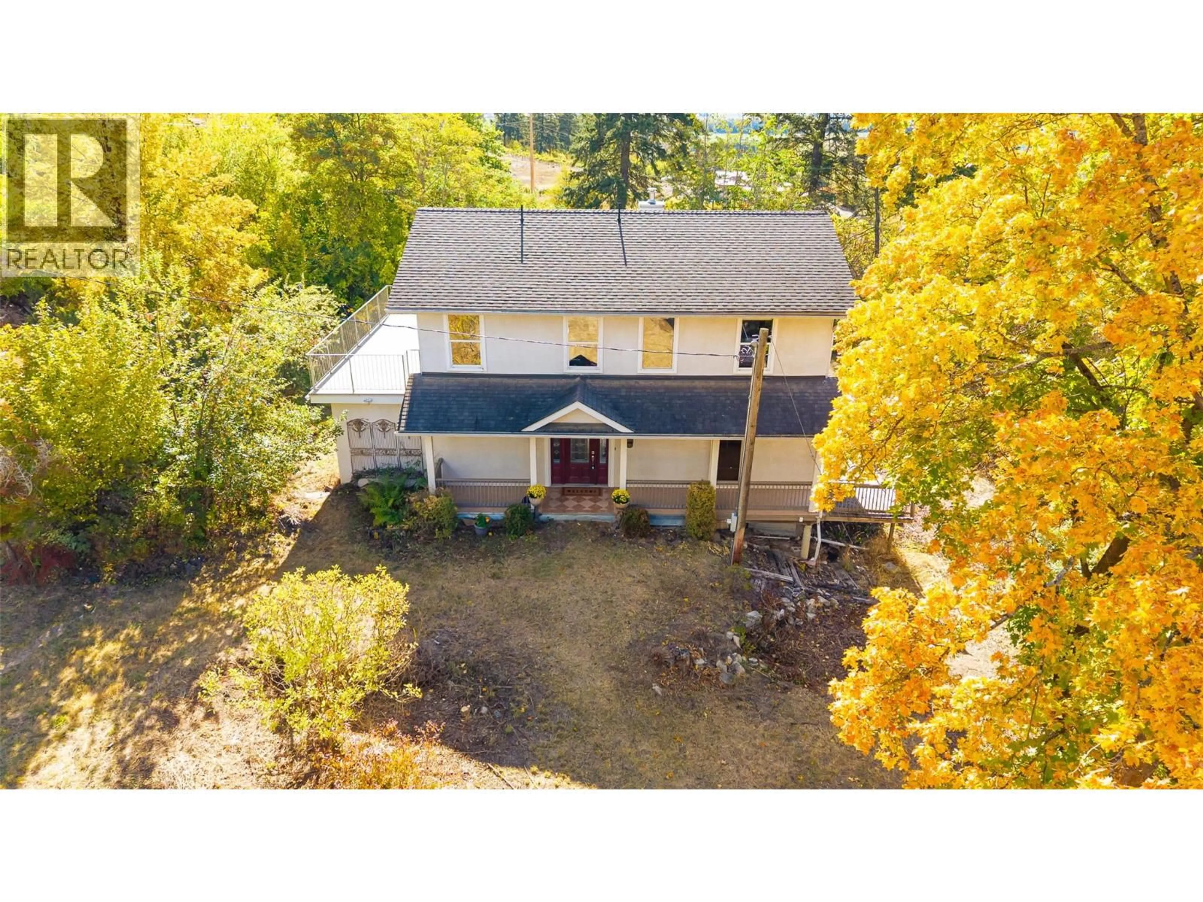 A pic from outside/outdoor area/front of a property/back of a property/a pic from drone, building for 5662 3A HIGHWAY, Wynndel British Columbia V0B2N2