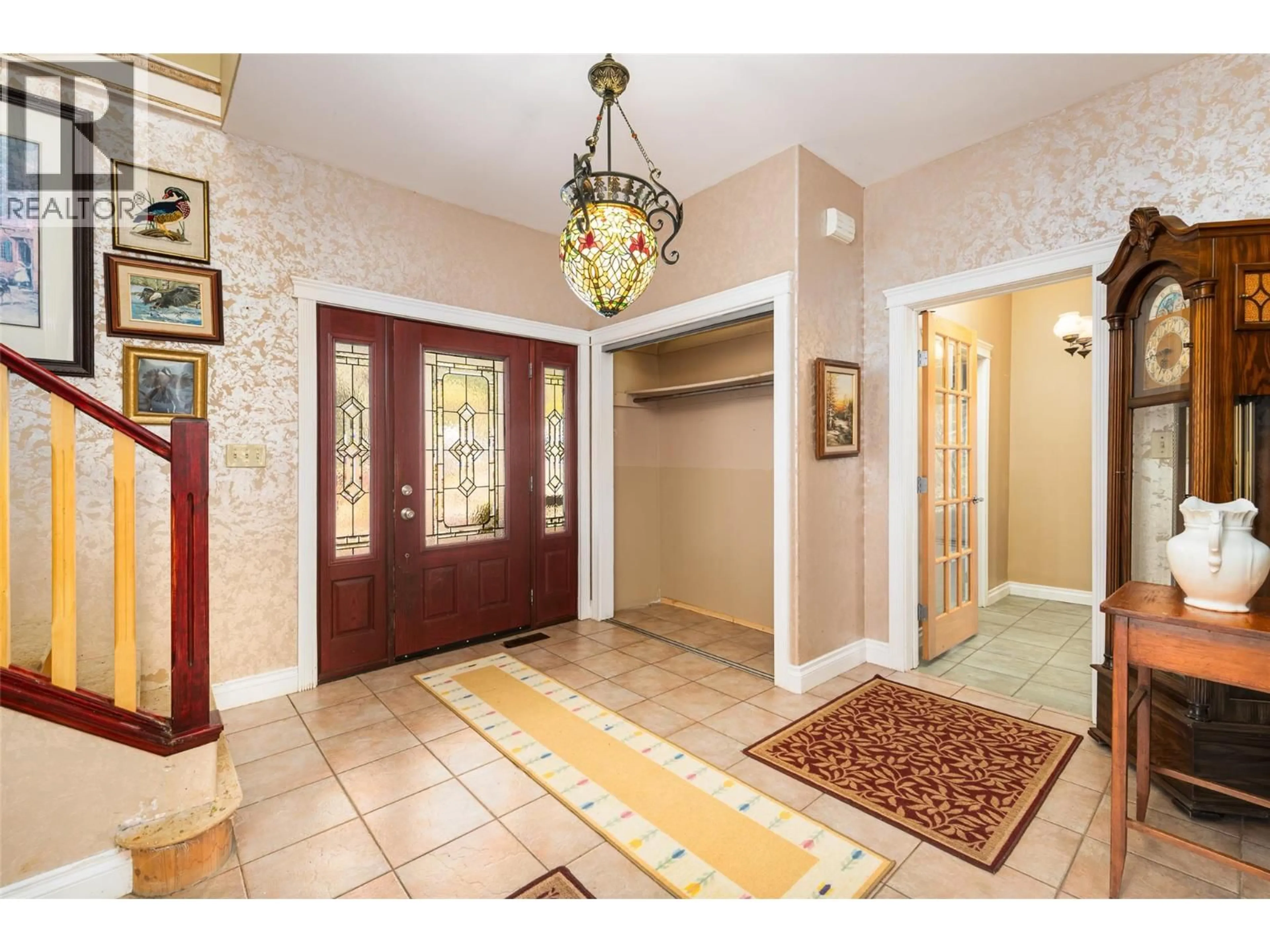 Indoor entryway for 5662 3A HIGHWAY, Wynndel British Columbia V0B2N2