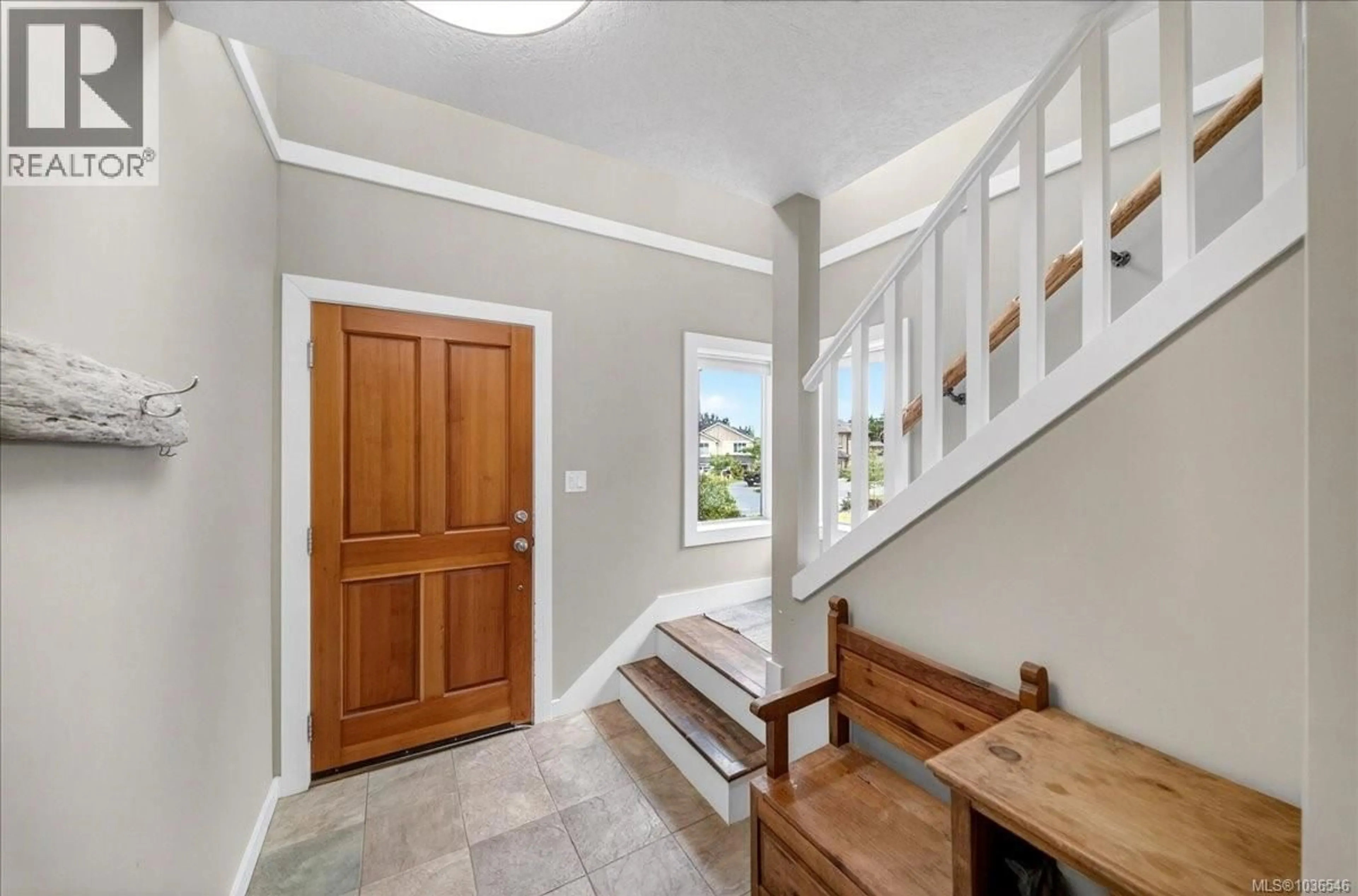 Indoor entryway for 2382 CAFFERY PLACE, Sooke British Columbia V9Z1K8