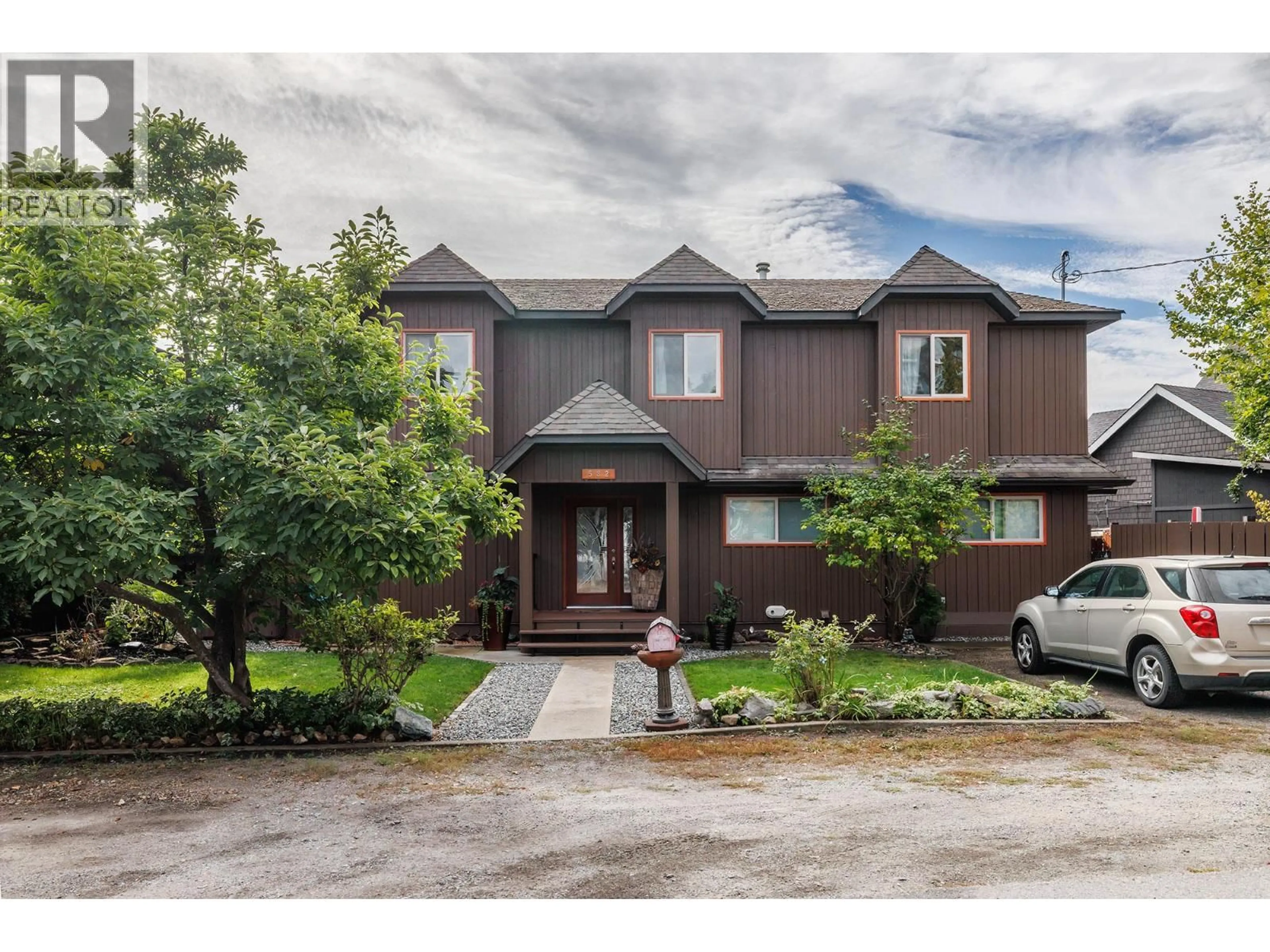 Unknown for 582 RADANT ROAD, Kelowna British Columbia V1W1A2