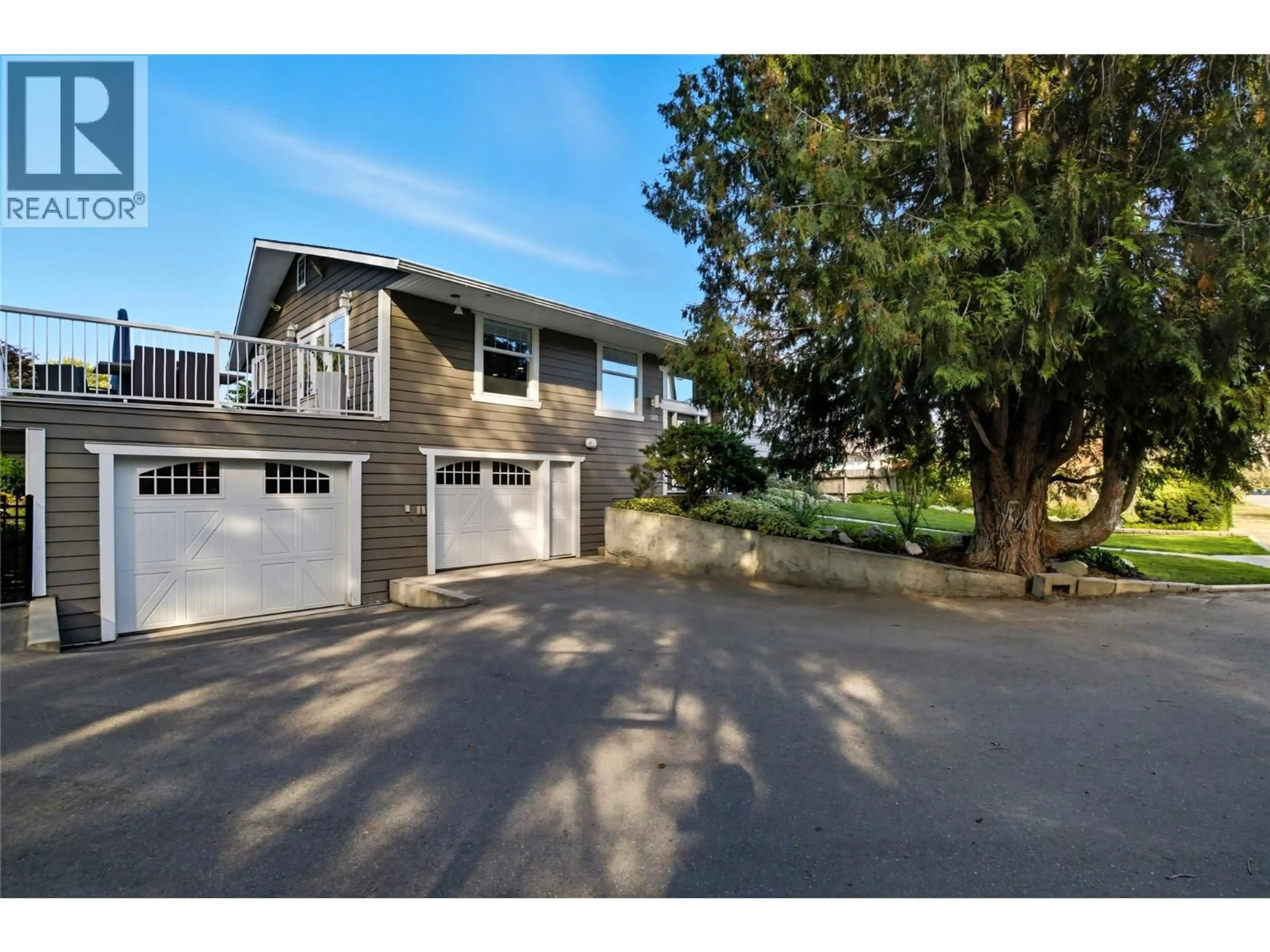 A pic from outside/outdoor area/front of a property/back of a property/a pic from drone, street for 502 HOLT STREET, Kamloops British Columbia V2B5E7