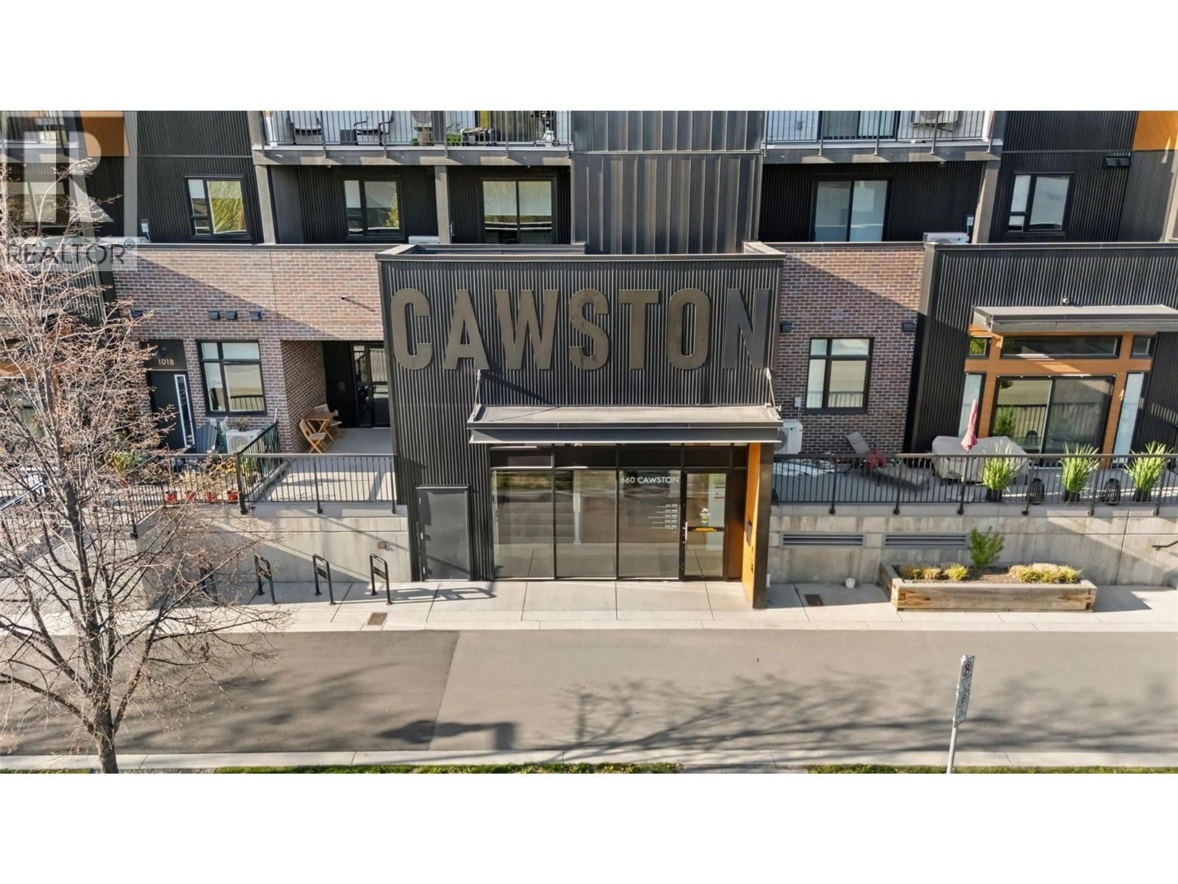 A pic from outside/outdoor area/front of a property/back of a property/a pic from drone, mountain view for 405 - 660 CAWSTON AVENUE, Kelowna British Columbia V1Y9M1