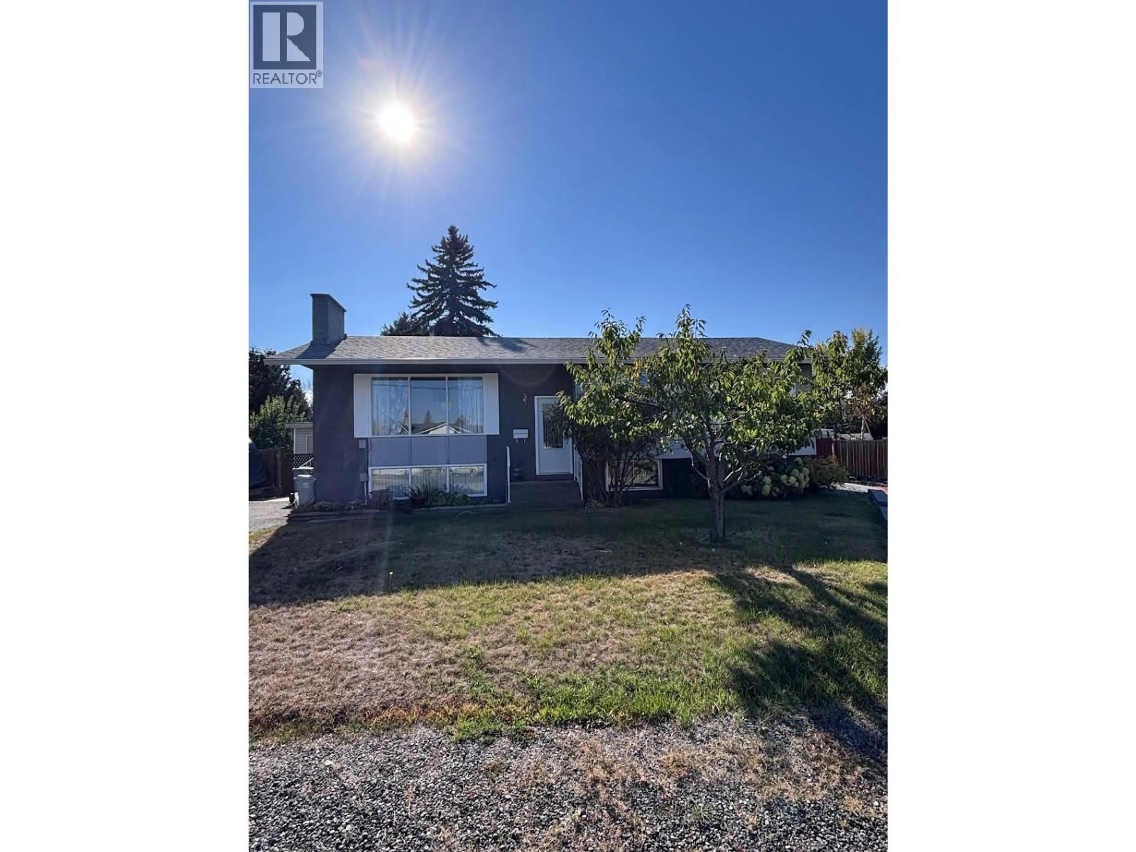 A pic from outside/outdoor area/front of a property/back of a property/a pic from drone, street for 2621 SANDPIPER DRIVE, Kamloops British Columbia V2B6G1