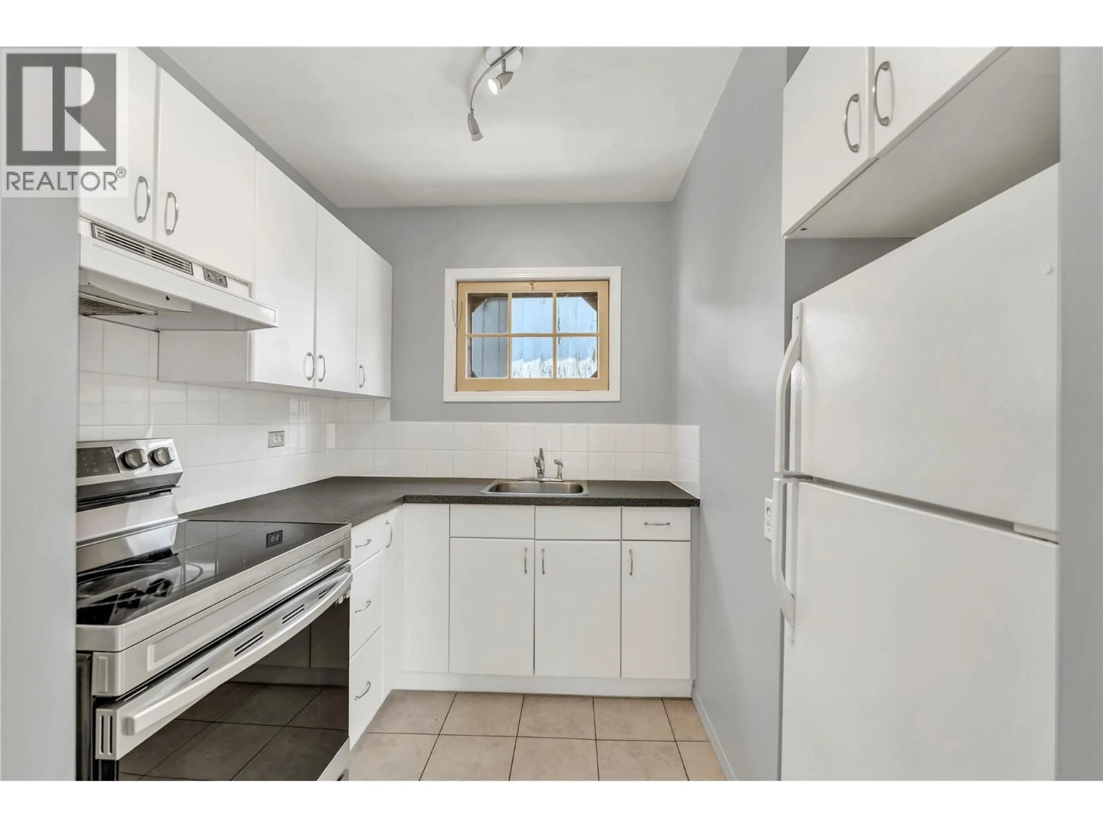 Standard kitchen, unknown for 589 SIMILKAMEEN AVENUE, Princeton British Columbia V0X1W0