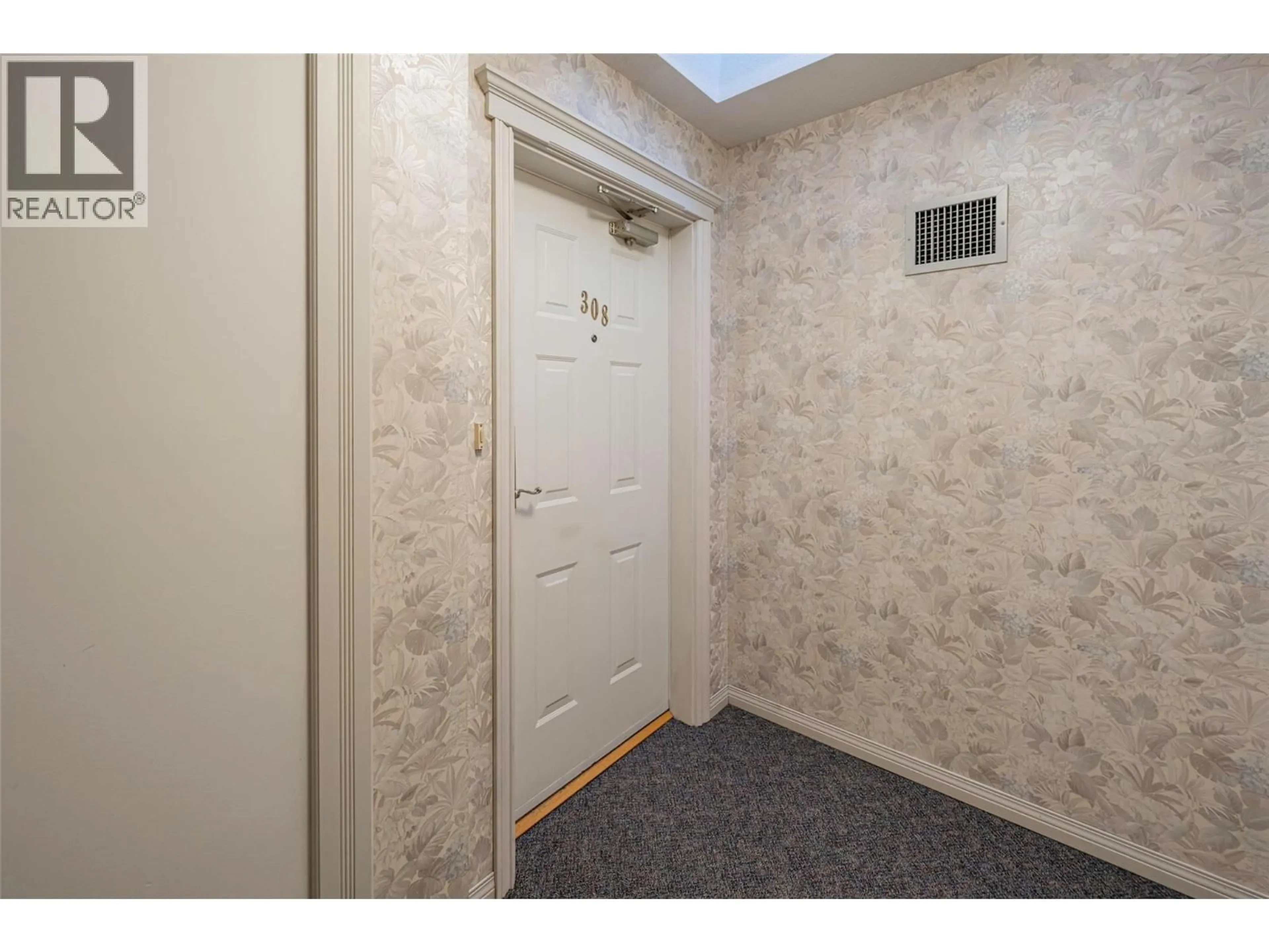 Unknown for 308 - 945 LAWRENCE AVENUE, Kelowna British Columbia V1Y6M3