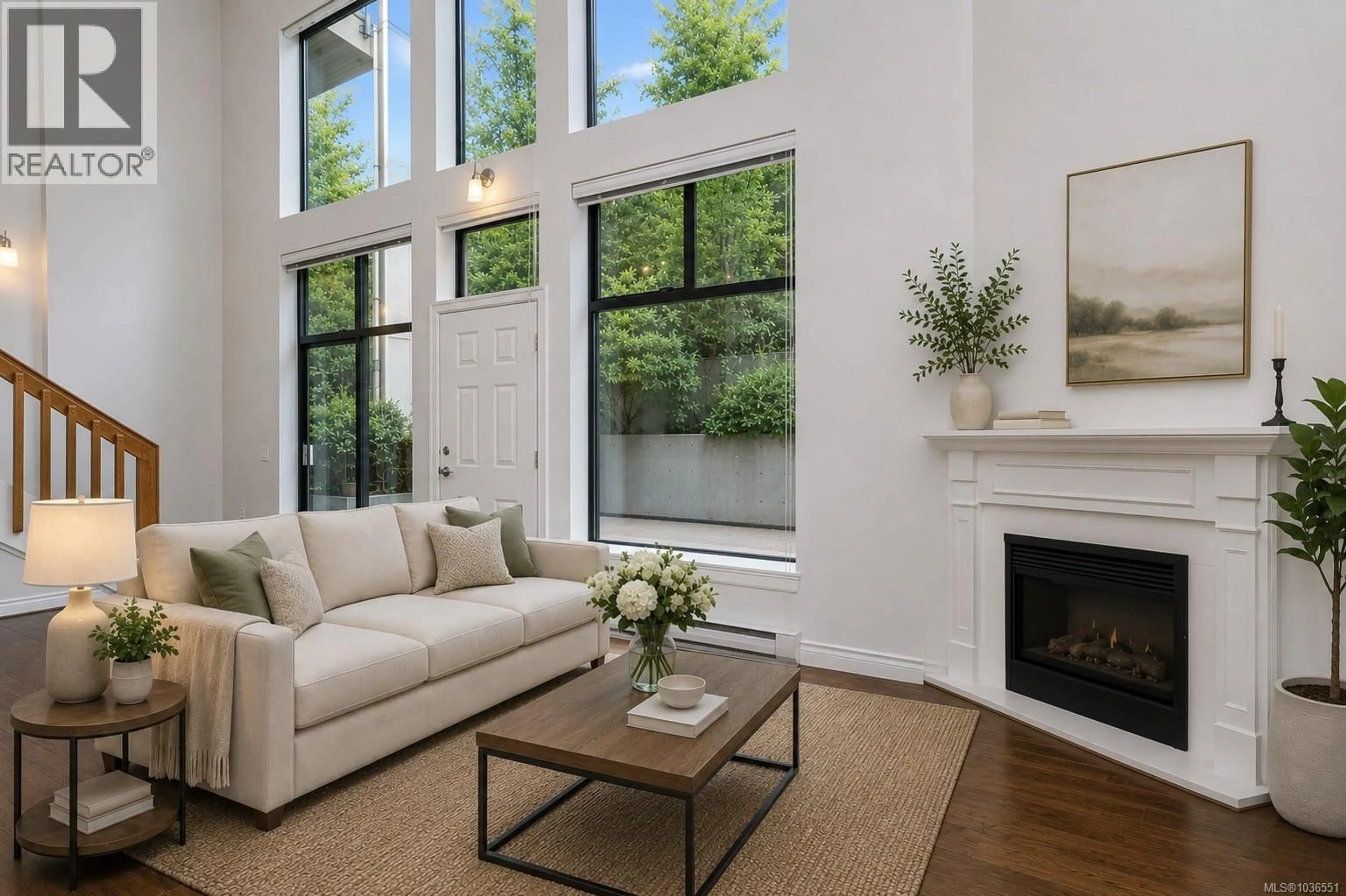 Living room with furniture, unknown for 104 - 820 SHORT STREET, Saanich British Columbia V8X2V6