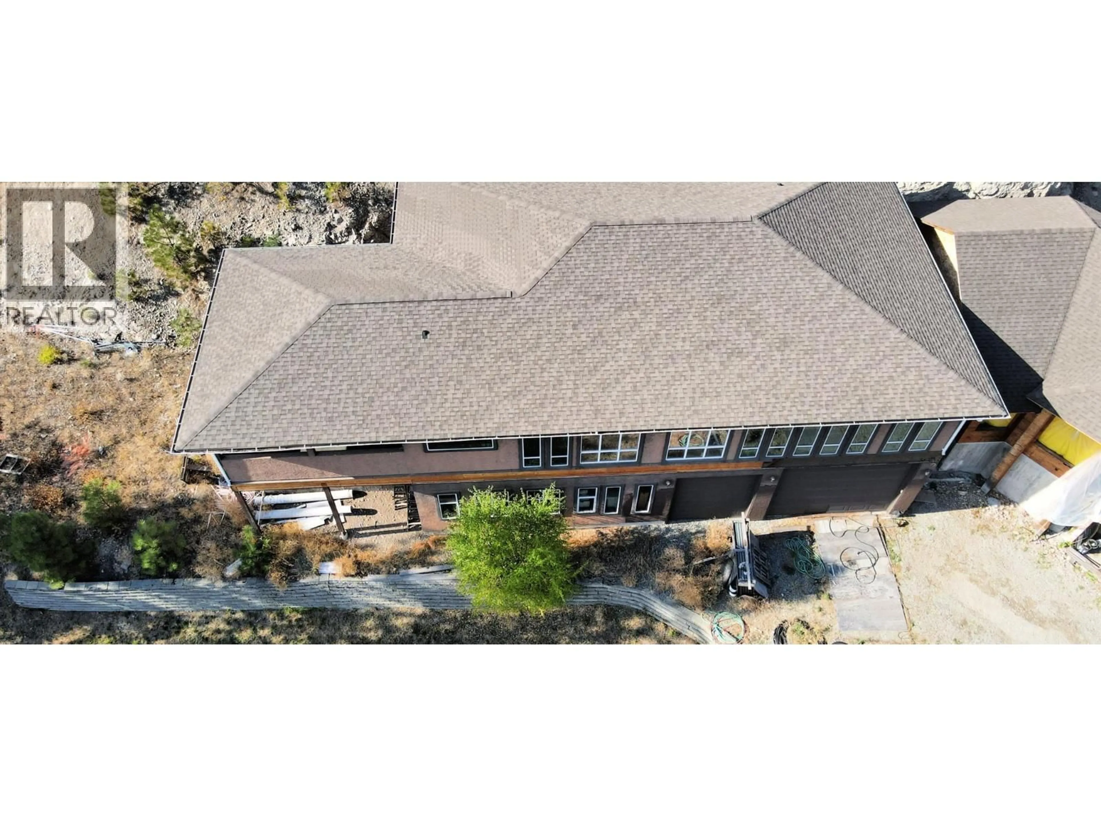 A pic from outside/outdoor area/front of a property/back of a property/a pic from drone, building for 5621 HARRINGTON COURT, Peachland British Columbia V0H1X4
