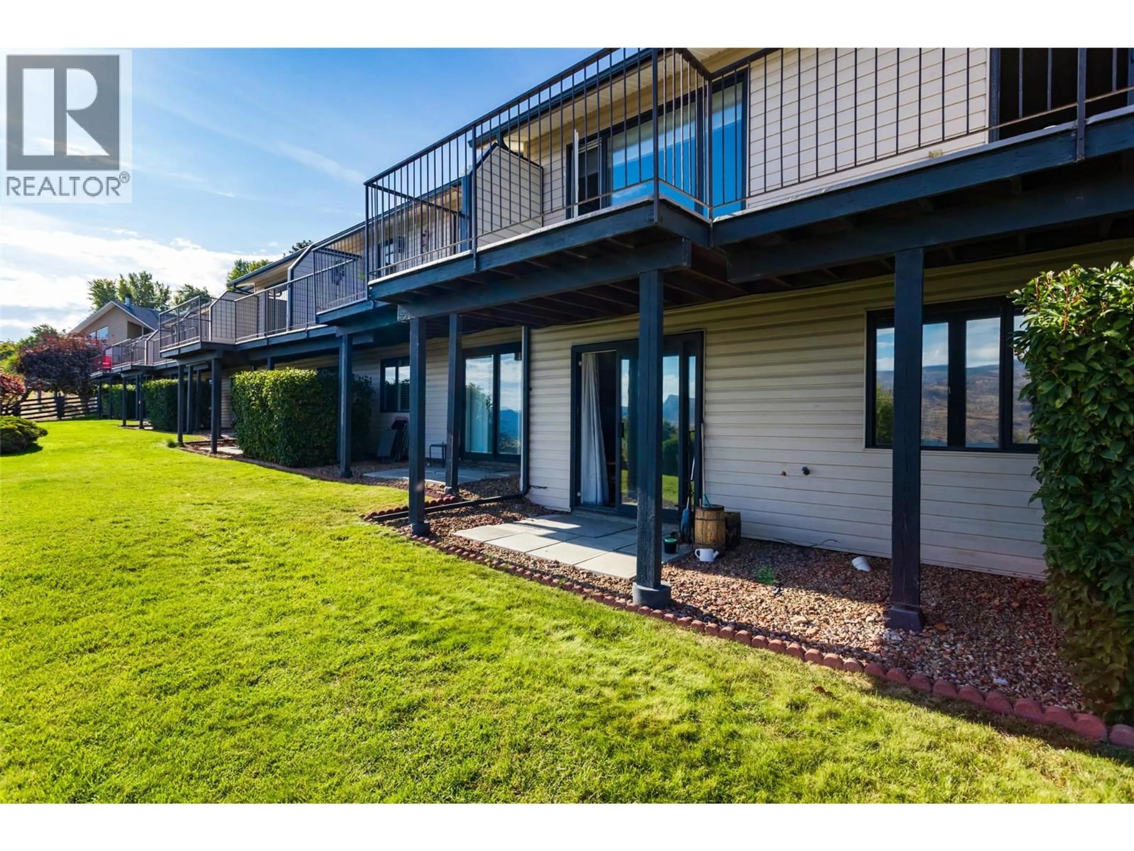 Patio, water/lake/river/ocean view for 104 - 5970 PRINCESS STREET, Peachland British Columbia V0H1X0