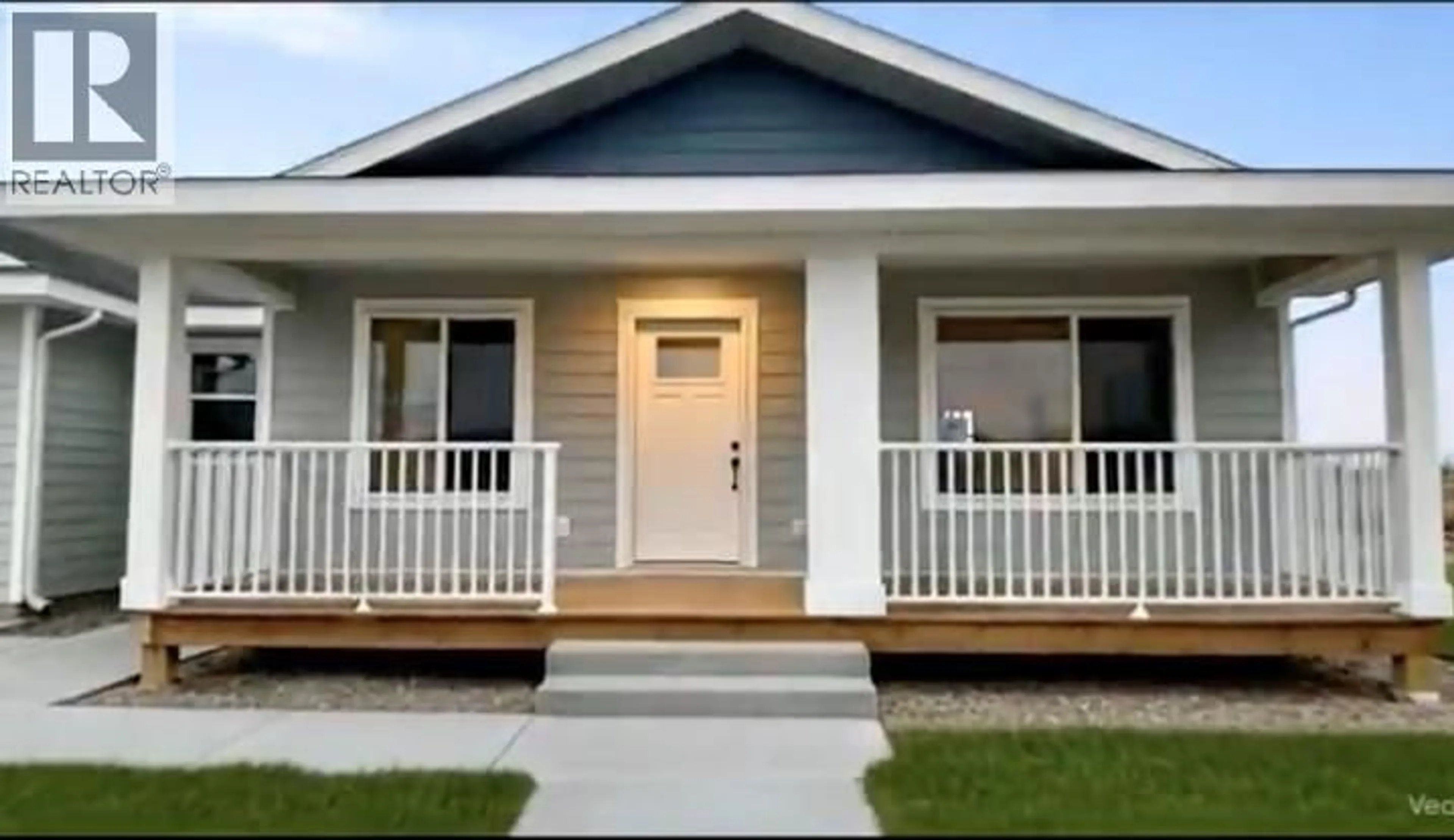 Home with vinyl exterior material, street for 730 ELDERBERRY WALK, Sicamous British Columbia V0E2V0