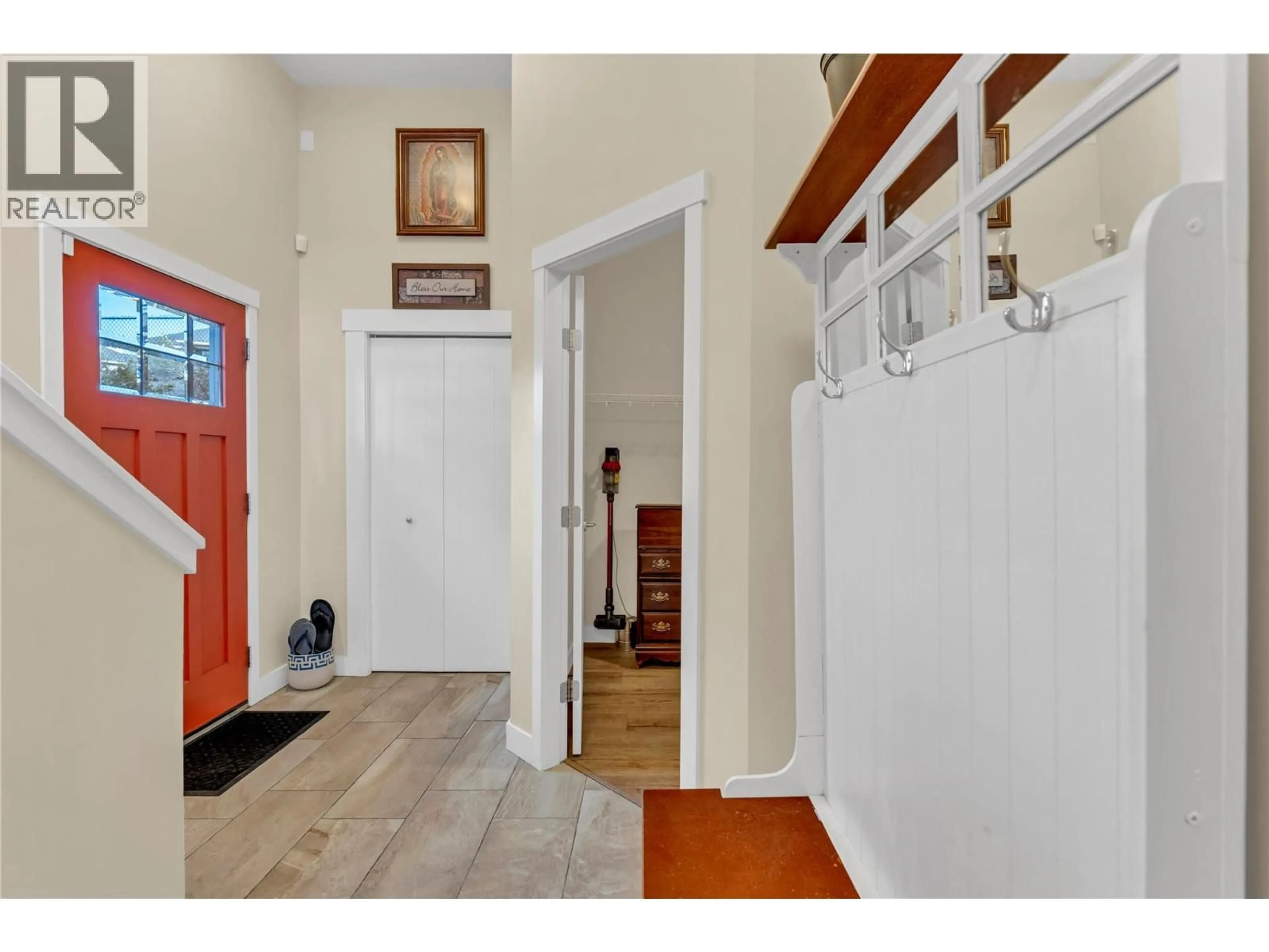 Indoor entryway for 133 - 1115 HOLDEN ROAD, Penticton British Columbia V2A0B7