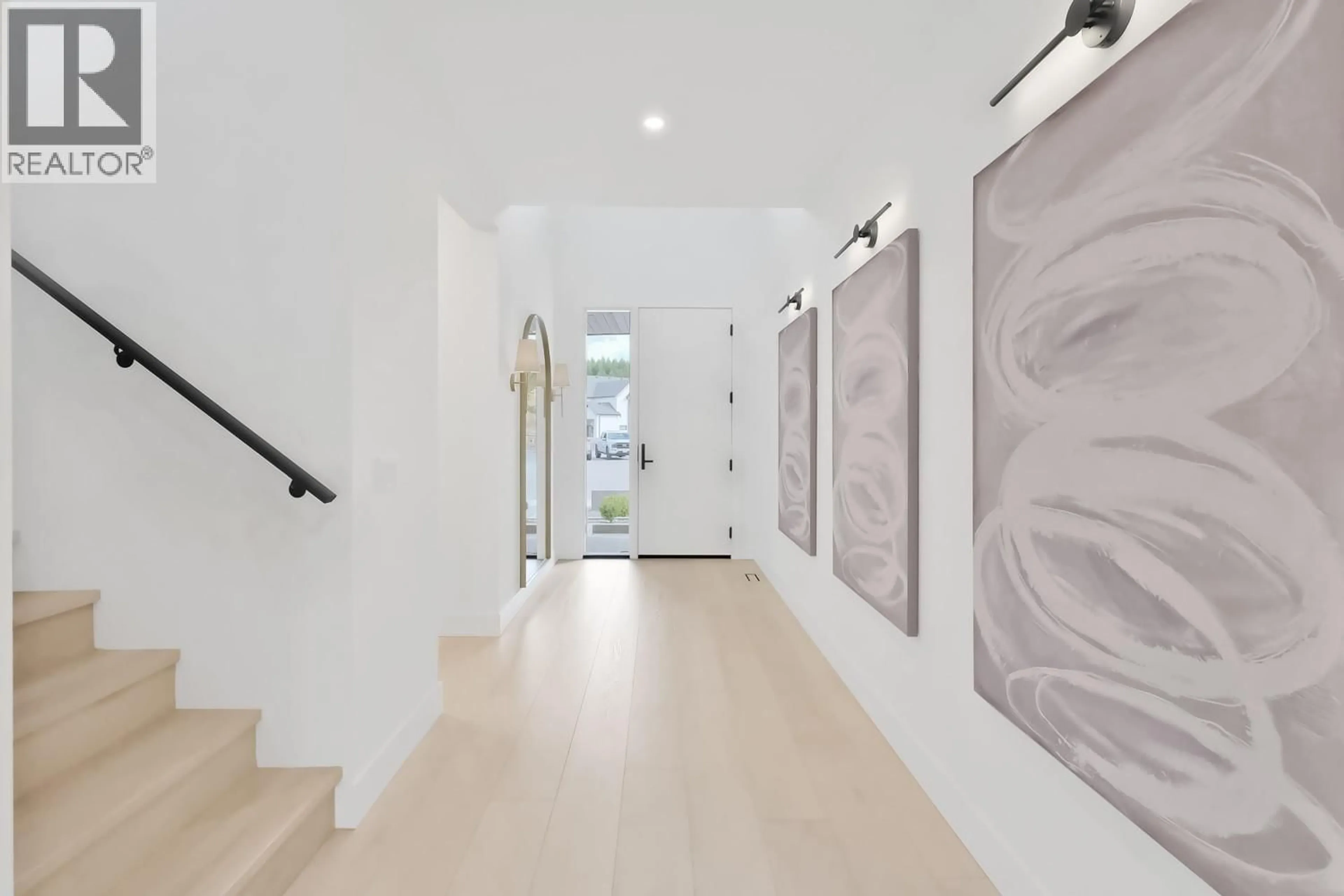 Indoor foyer for 4234 RUSSO STREET, Kelowna British Columbia V1W0C6