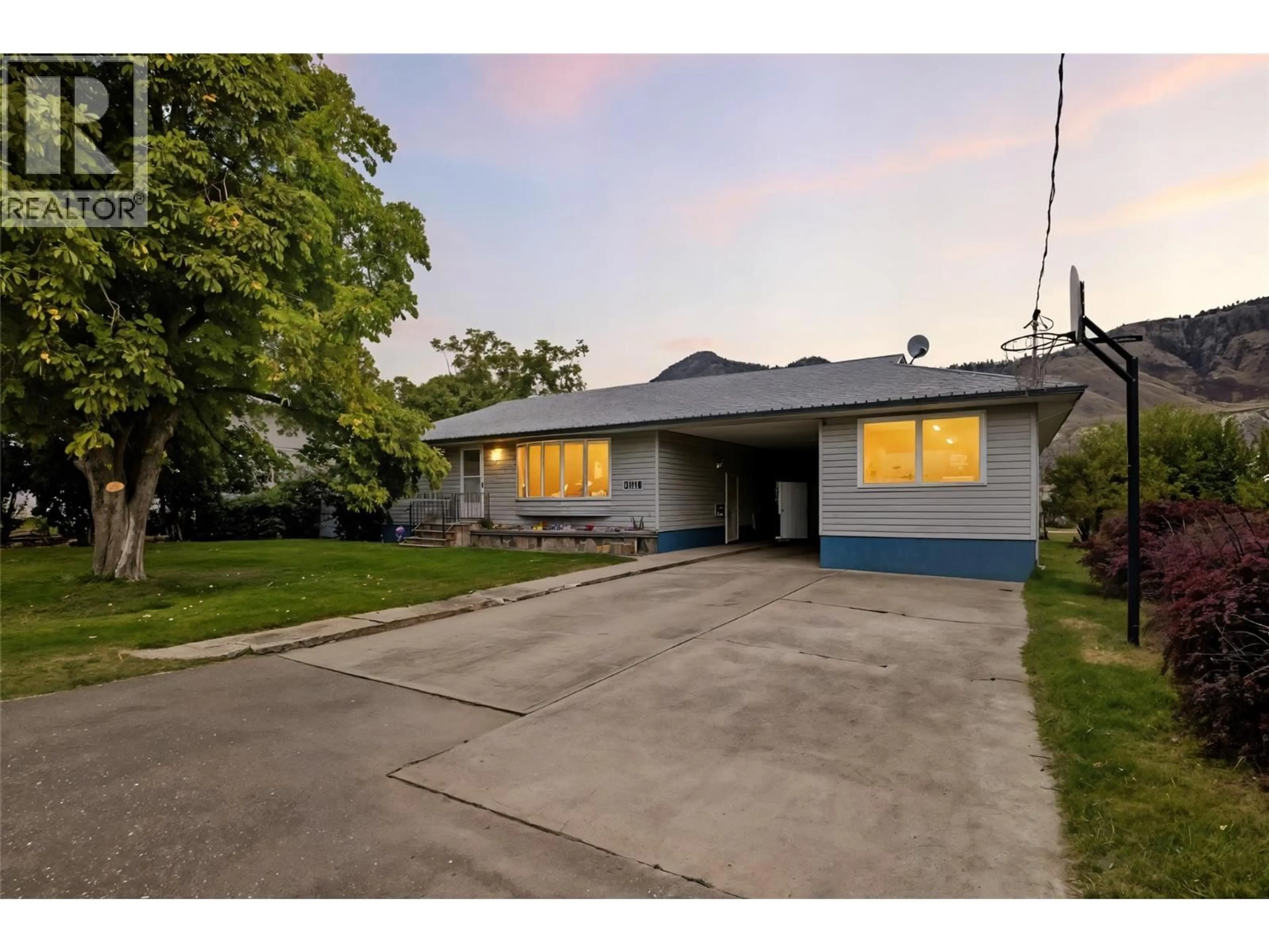 Unknown for 2016 GLENWOOD DRIVE, Kamloops British Columbia V2C4G6