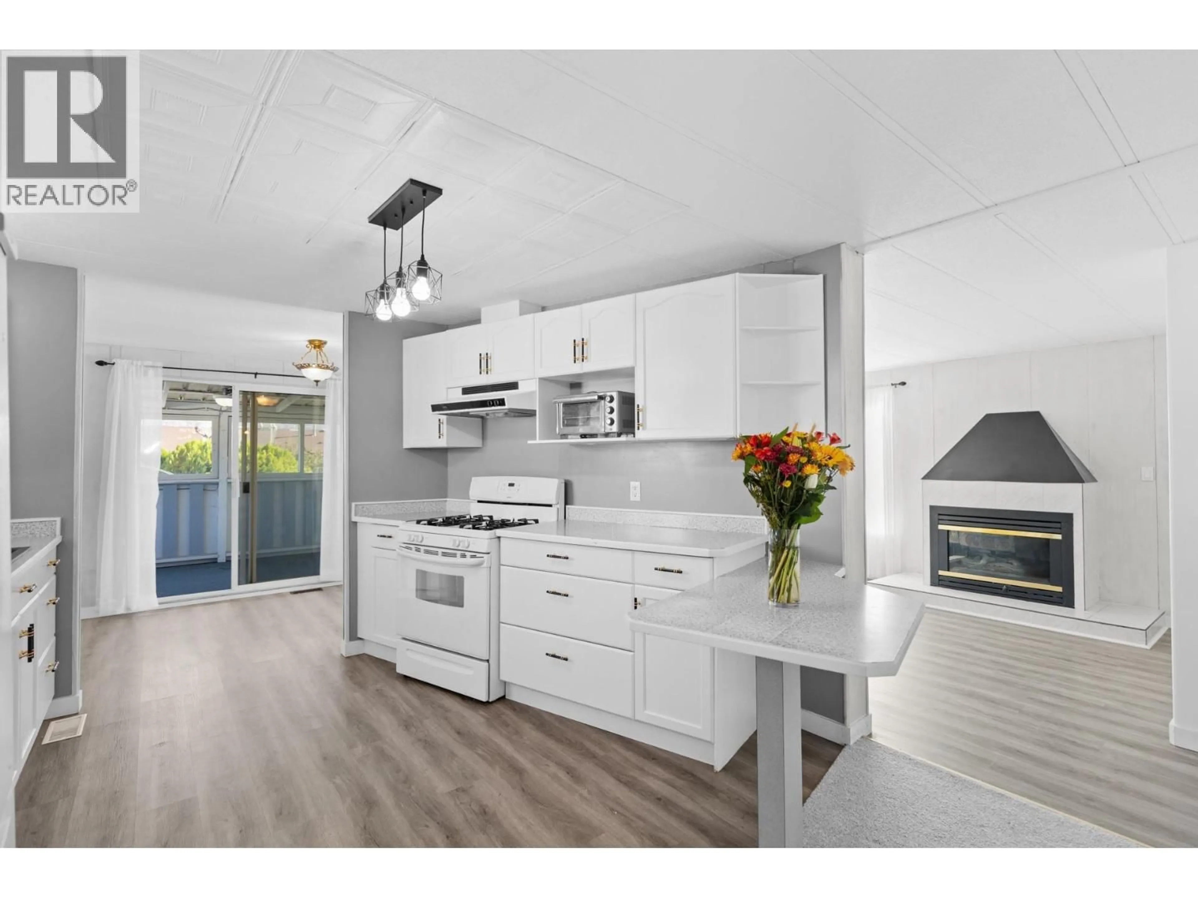 Open concept kitchen, unknown for 6A - 9904 74TH AVENUE, Osoyoos British Columbia V0H1V5