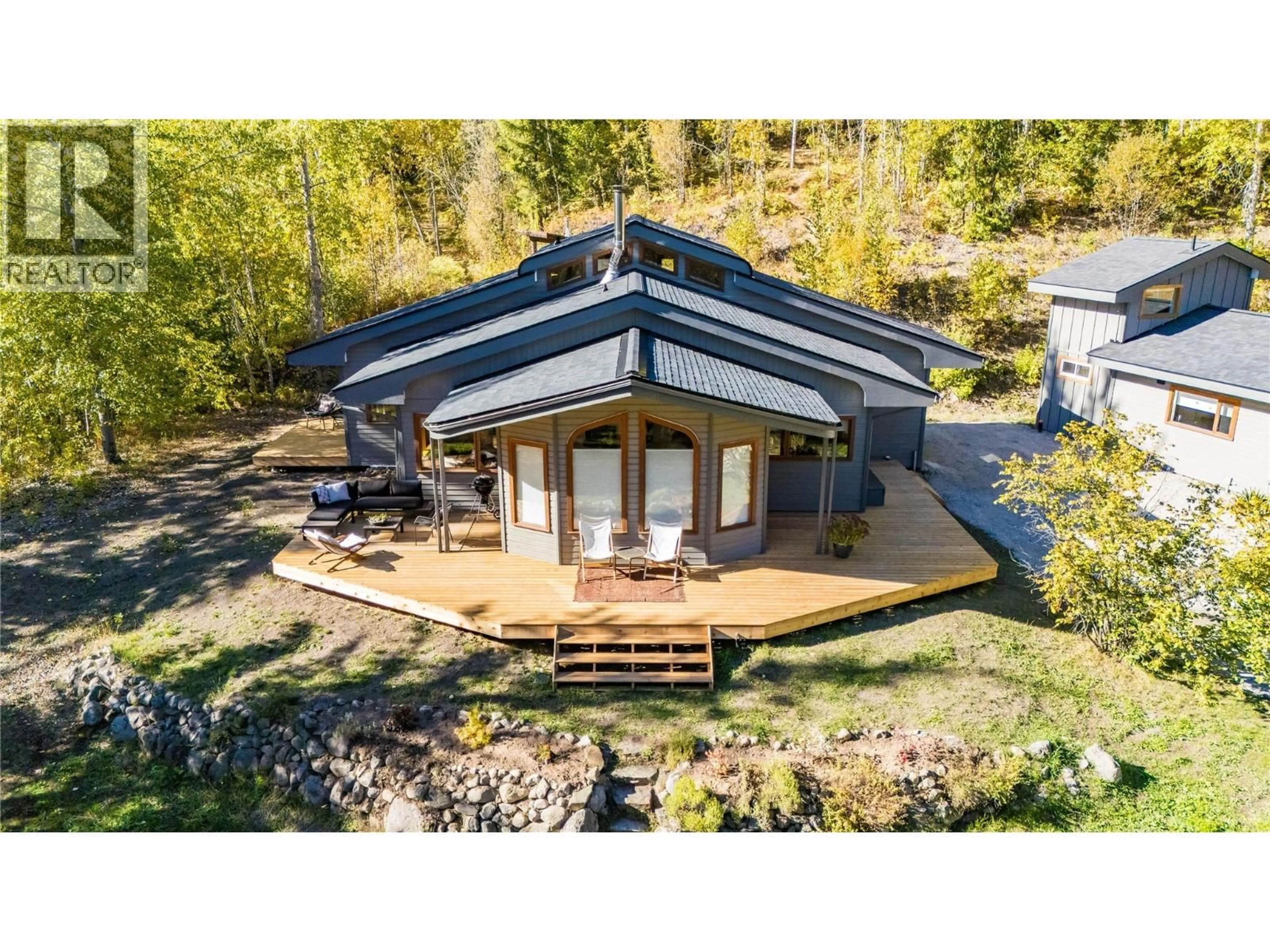A pic from outside/outdoor area/front of a property/back of a property/a pic from drone, unknown for 4485 BEASLEY WEST ROAD, Beasley British Columbia V0G2G2