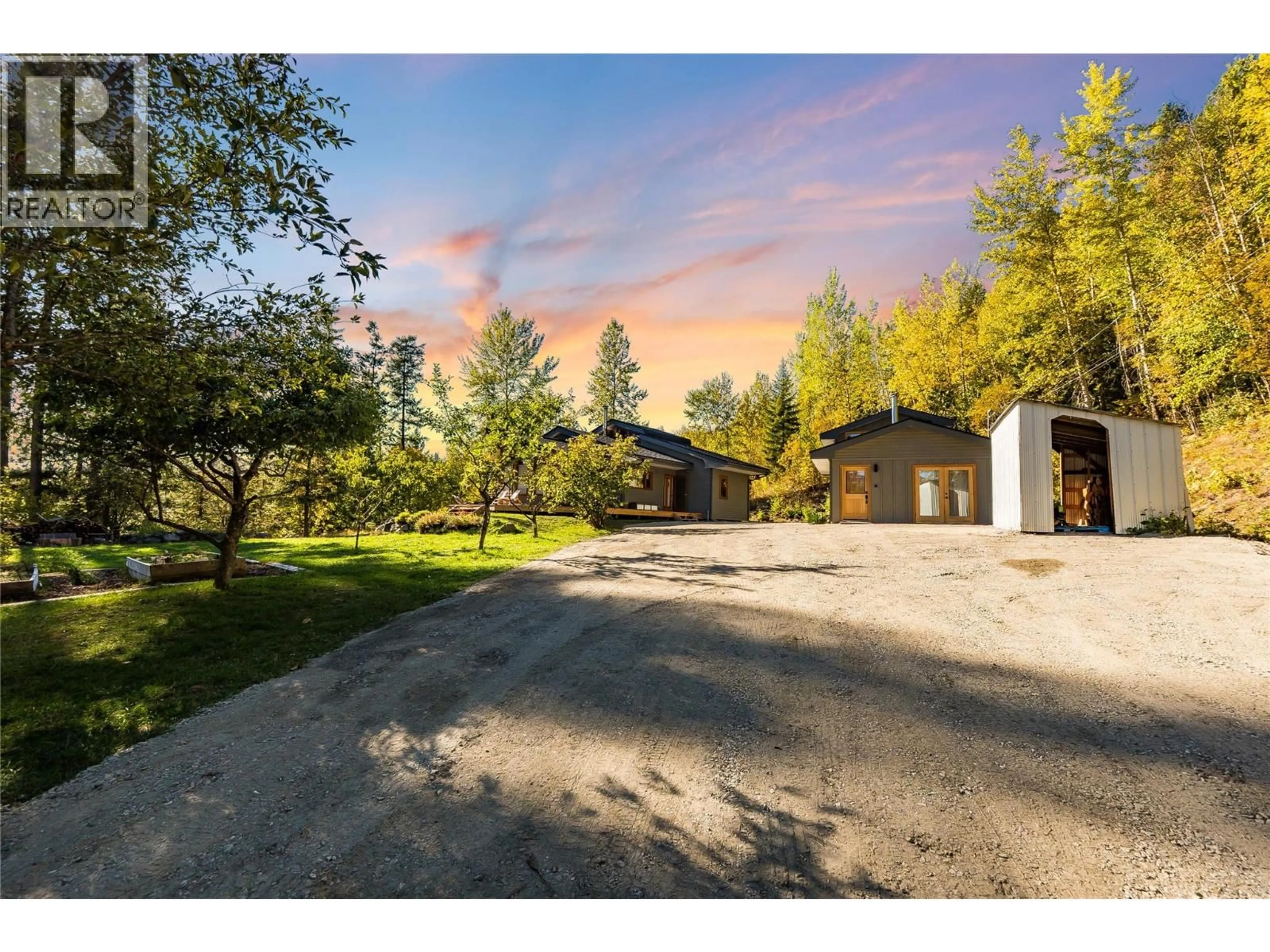 A pic from outside/outdoor area/front of a property/back of a property/a pic from drone, unknown for 4485 BEASLEY WEST ROAD, Beasley British Columbia V0G2G2