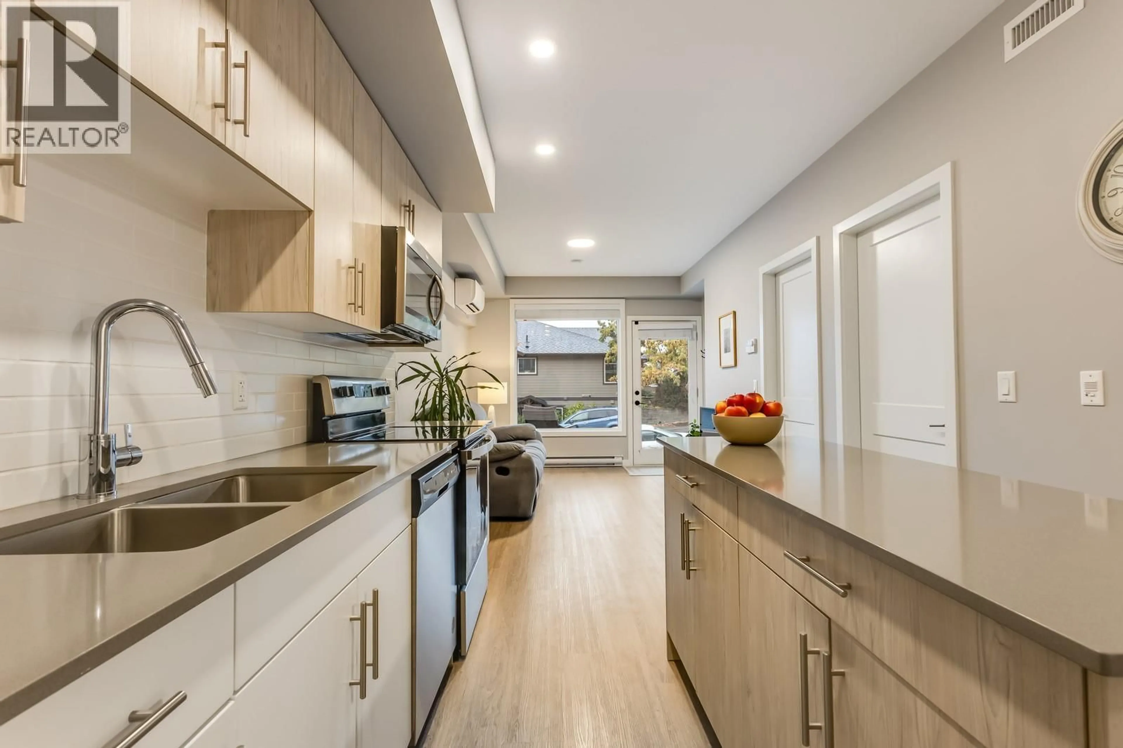 Open concept kitchen, unknown for 85 - 685 BOYNTON PLACE, Kelowna British Columbia V1V2Z4