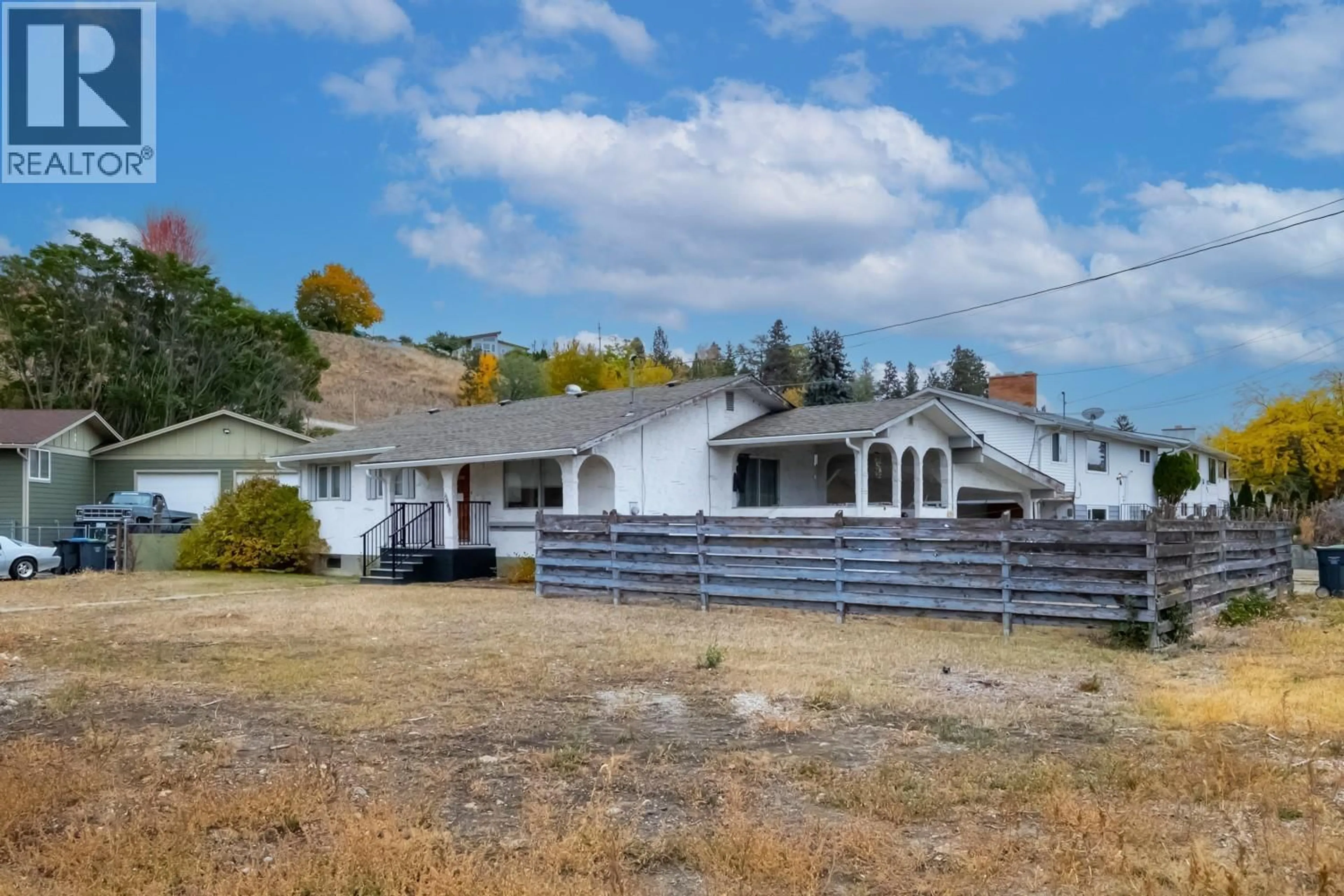 A pic from outside/outdoor area/front of a property/back of a property/a pic from drone, unknown for 1055 JASMINE ROAD, Kelowna British Columbia V1X3P2